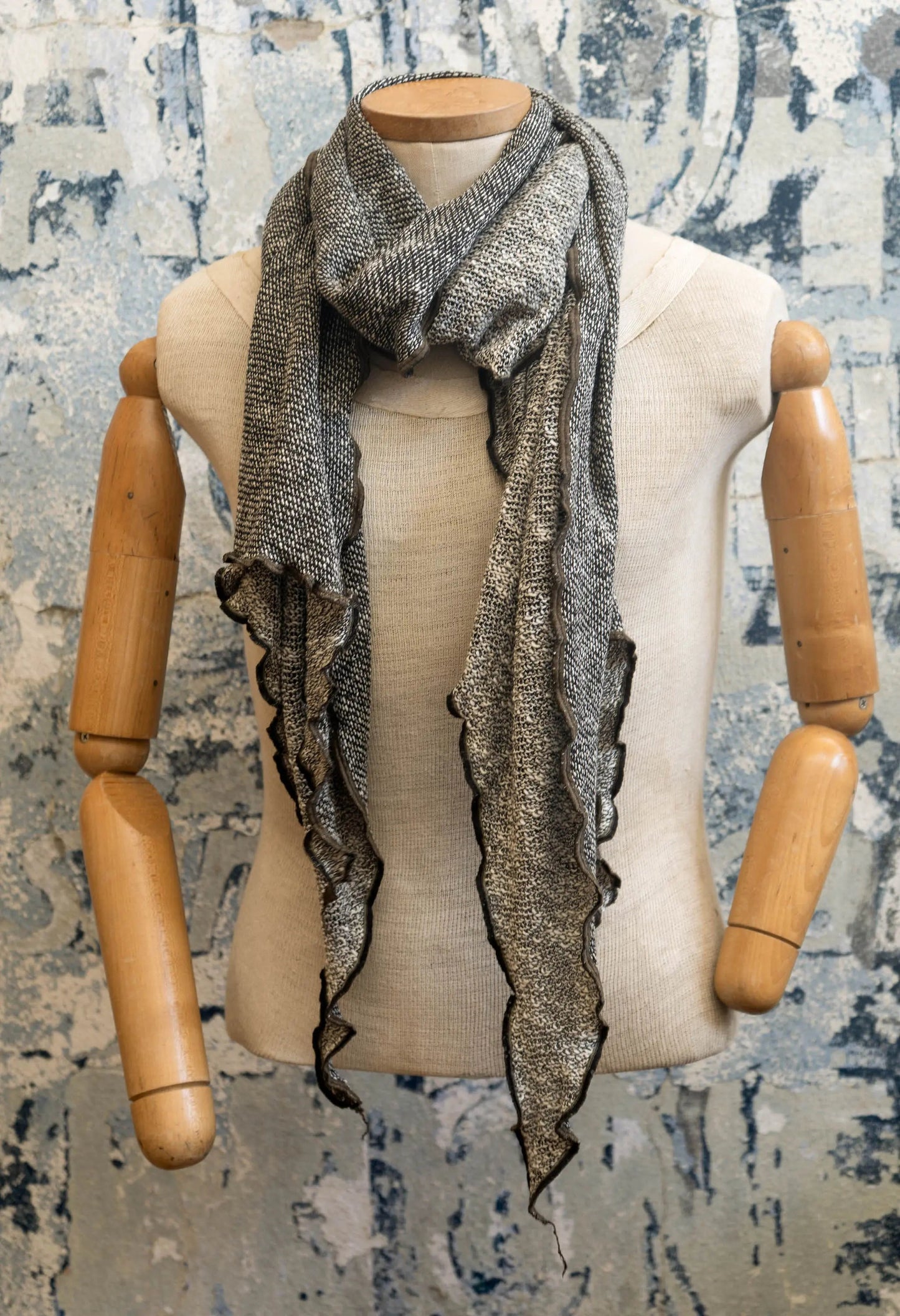 City Static Scarf