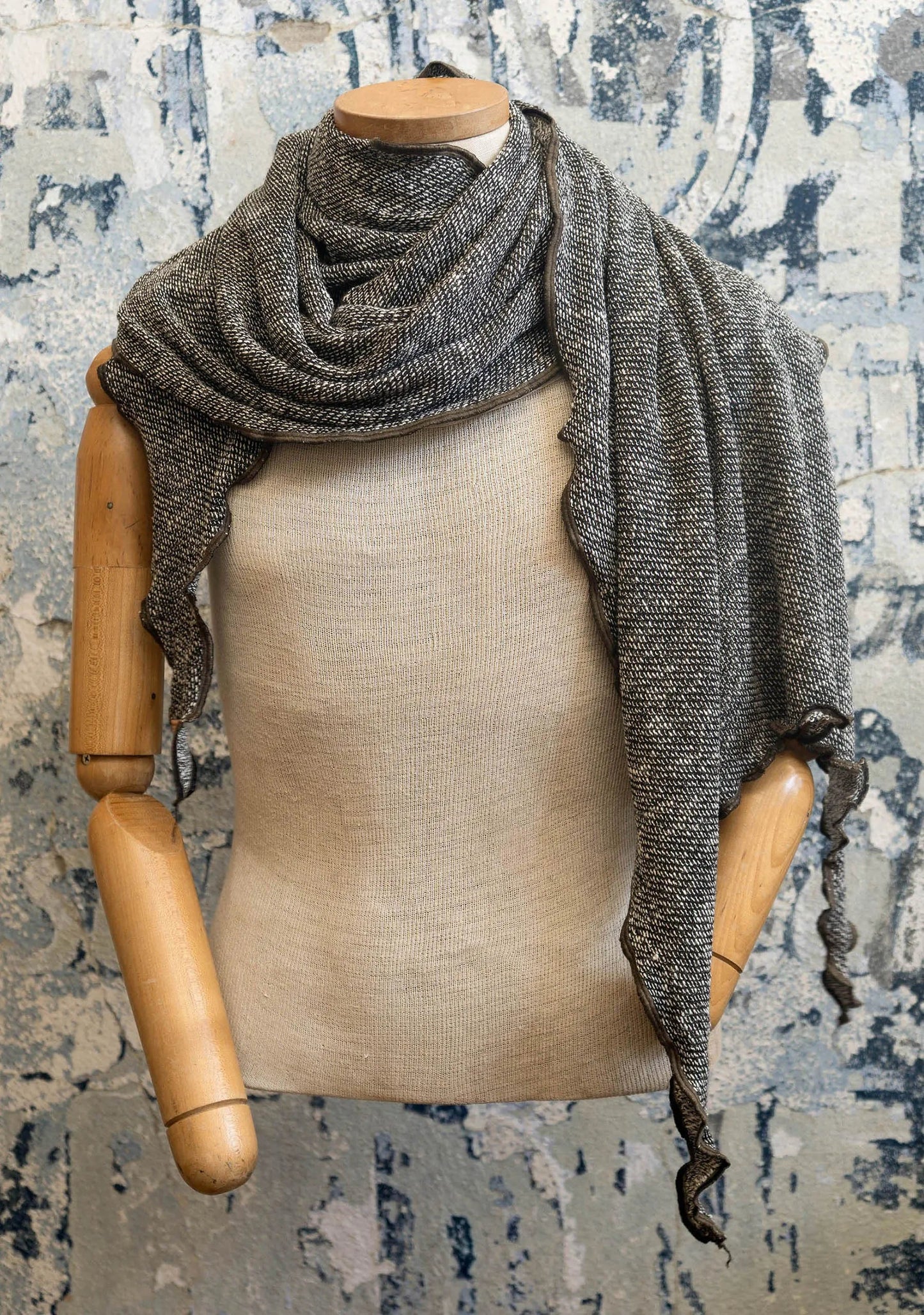 City Static Scarf