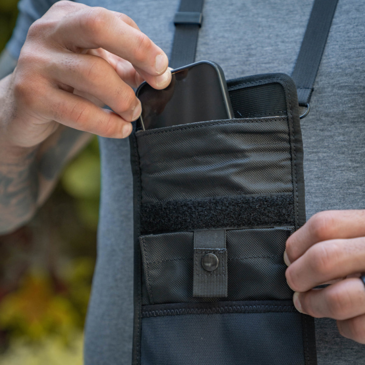 Ultra Armor ConcealShield Cell Phone Faraday Travel Bag – EMF + RFID Blocking Privacy Pouch - Concordia Style Boutique