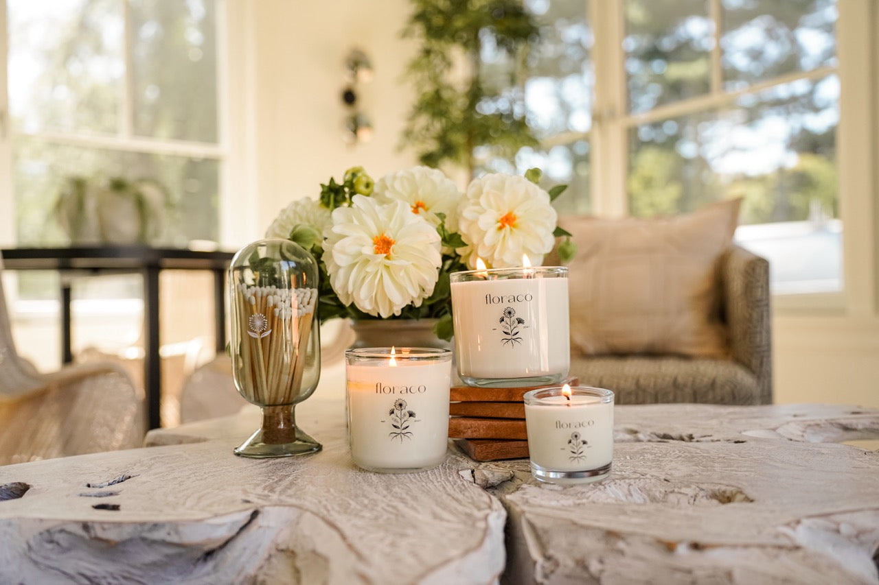 Candle Floraco: Cedarwood, Sandalwood, Iris and Cardamom