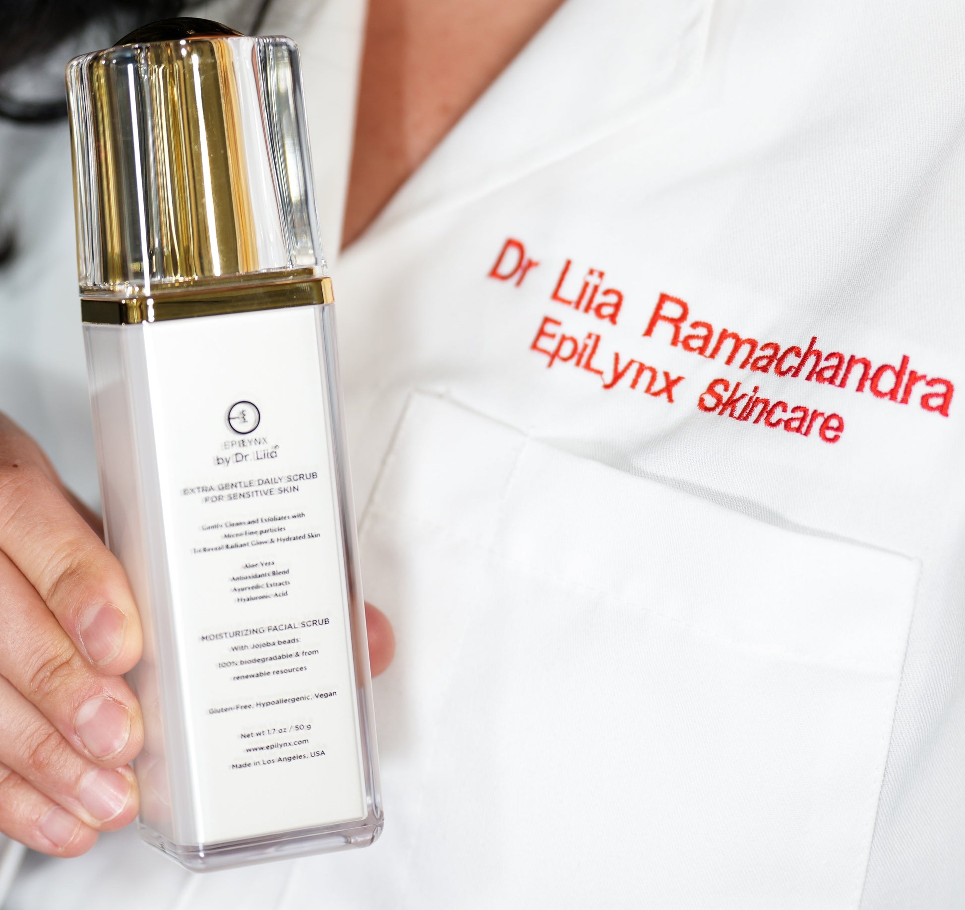 Gentle Daily Scrub Cleanser For Sensitive Skin - Concordia Style Boutique