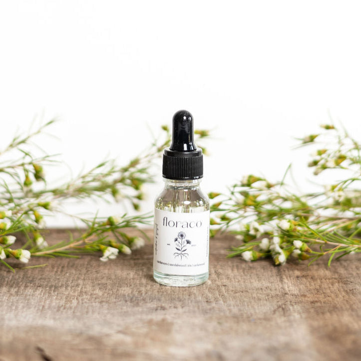Floraco Oil Blend: Cedarwood, Sandalwood, Iris and Cardamom