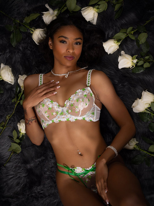 Lovely Daisy Lace Lingerie Set - Concordia Style Boutique