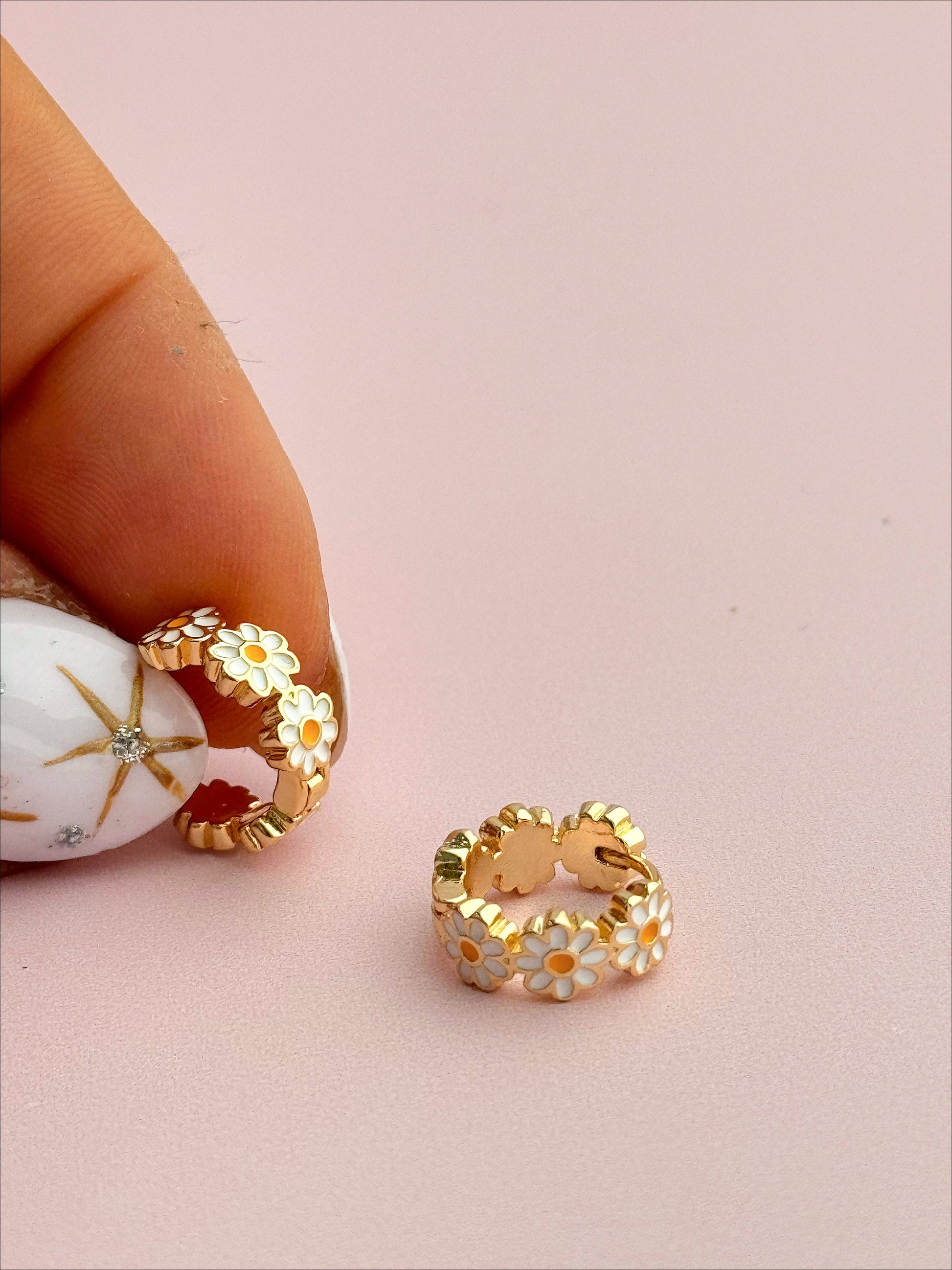 Daisy Hoops - Concordia Style Boutique