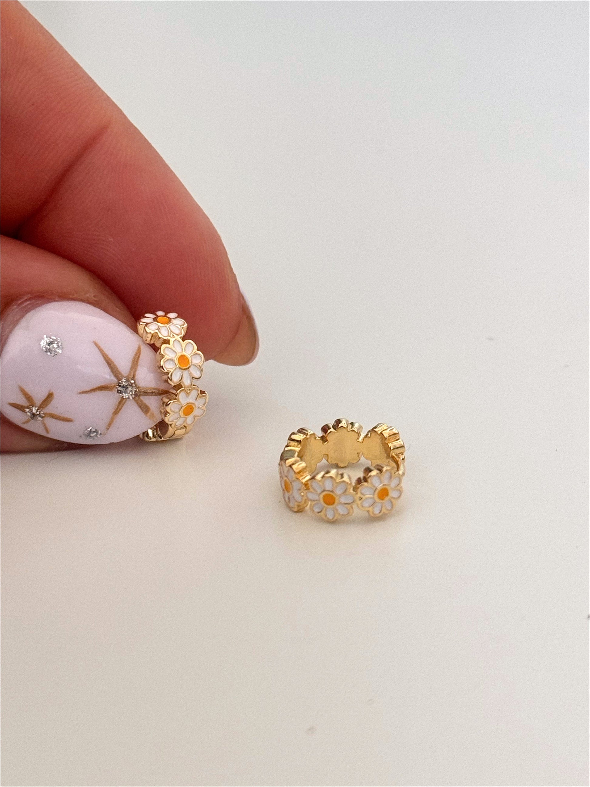 Daisy Hoops - Concordia Style Boutique