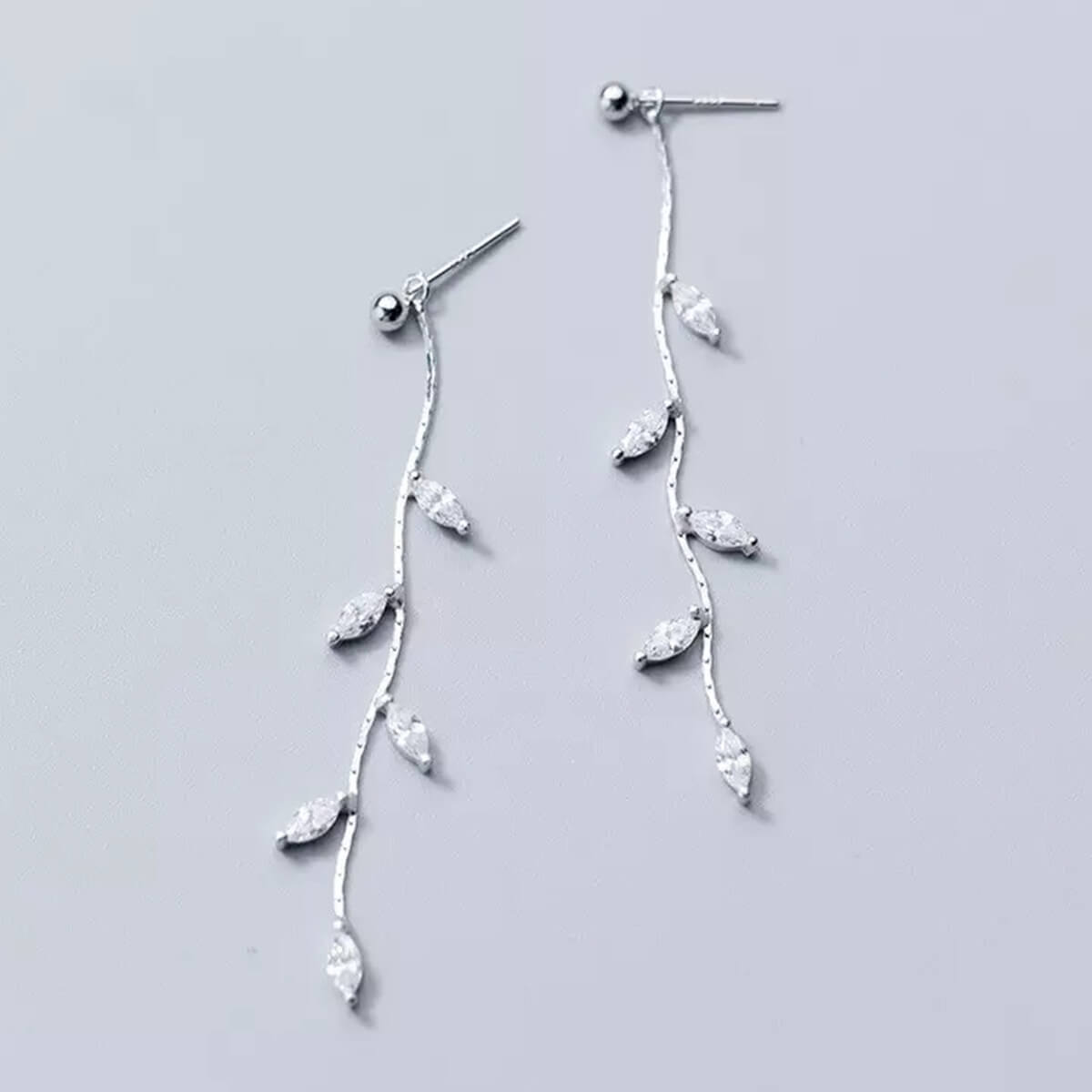 DANGLING LEAVES EARRINGS (PAIR) - Concordia Style Boutique