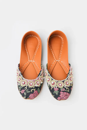 Descriptive image text