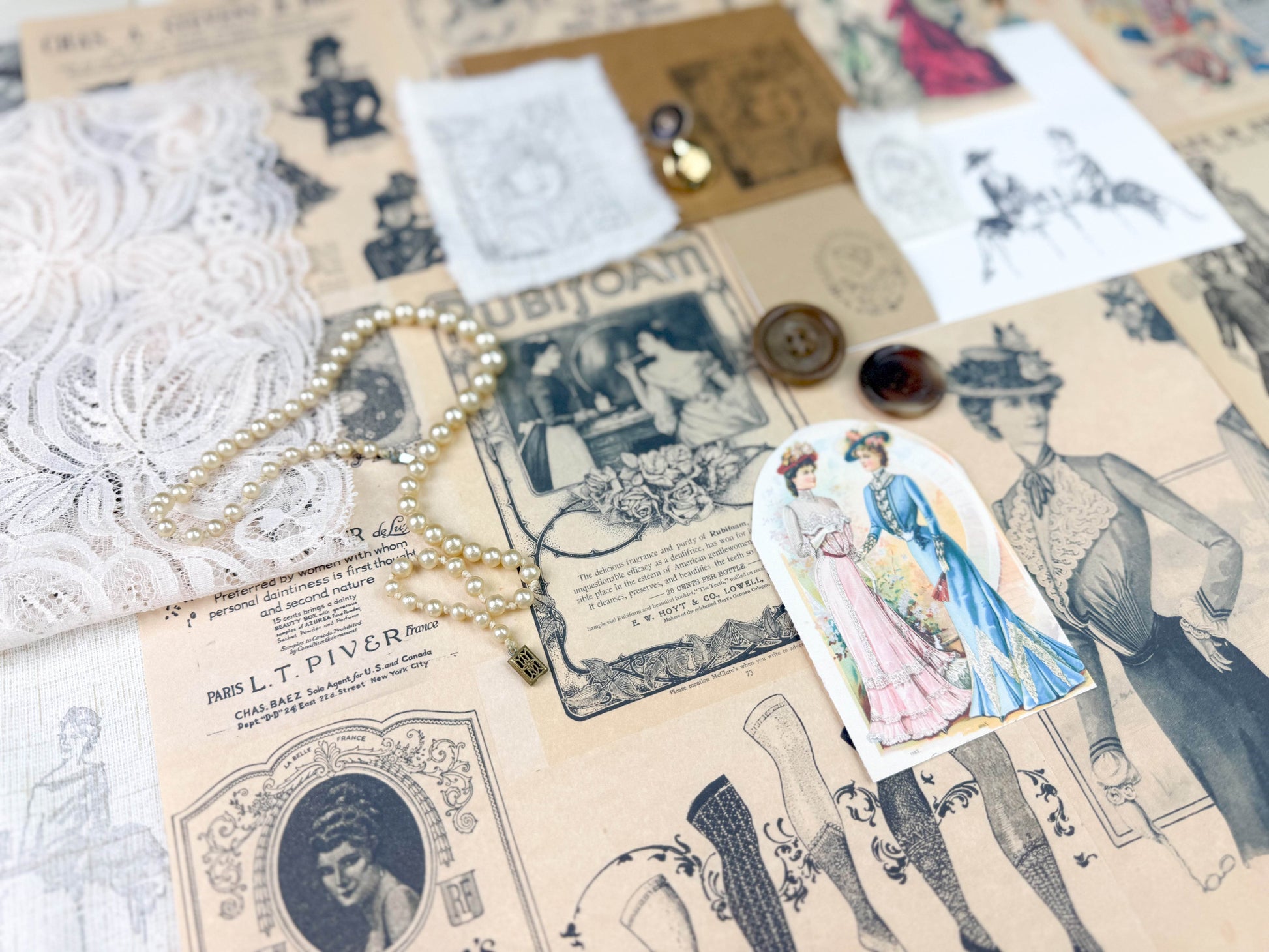 Fashion Ephemera Kit - Concordia Style Boutique