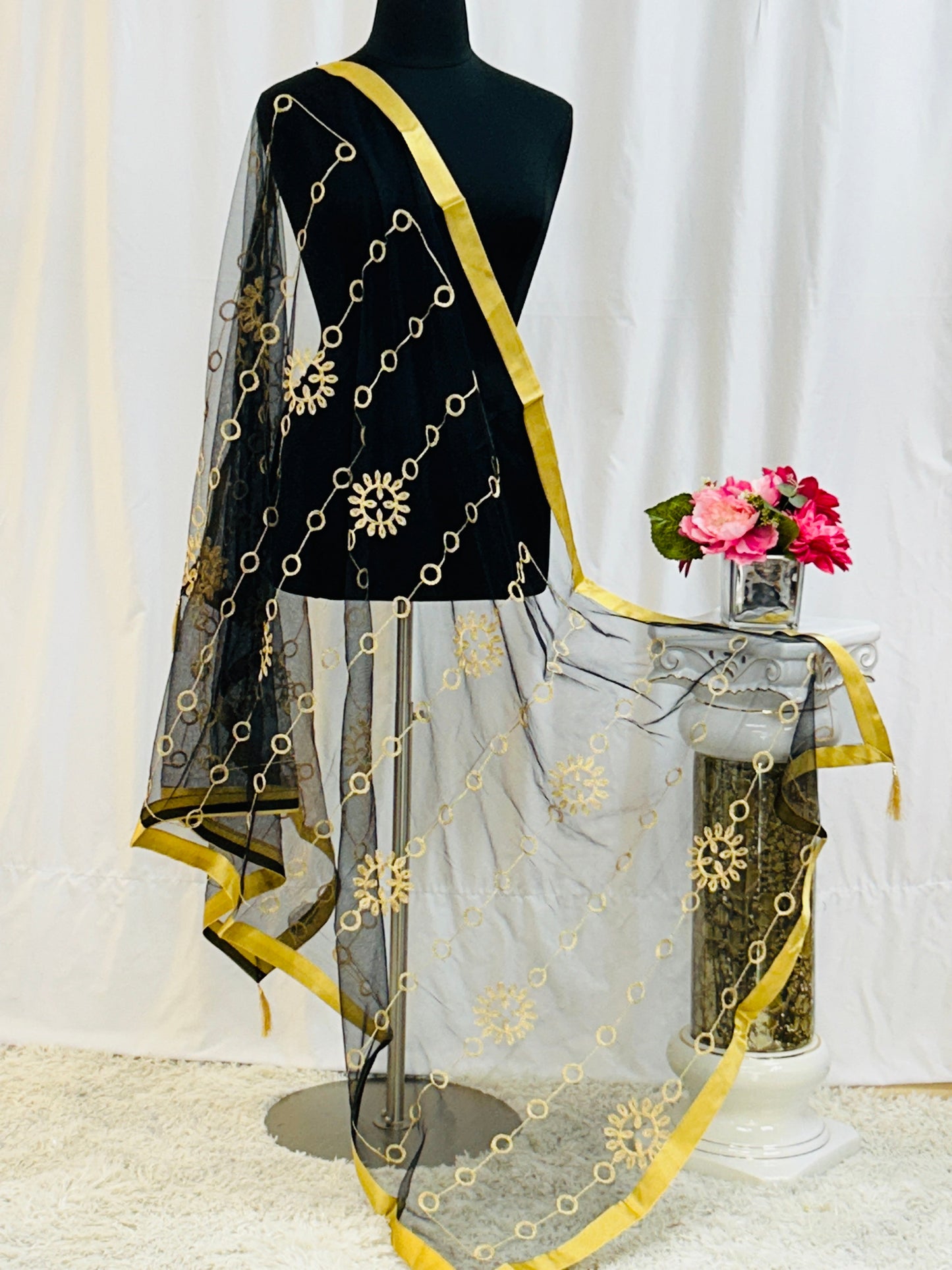 Black net dupatta