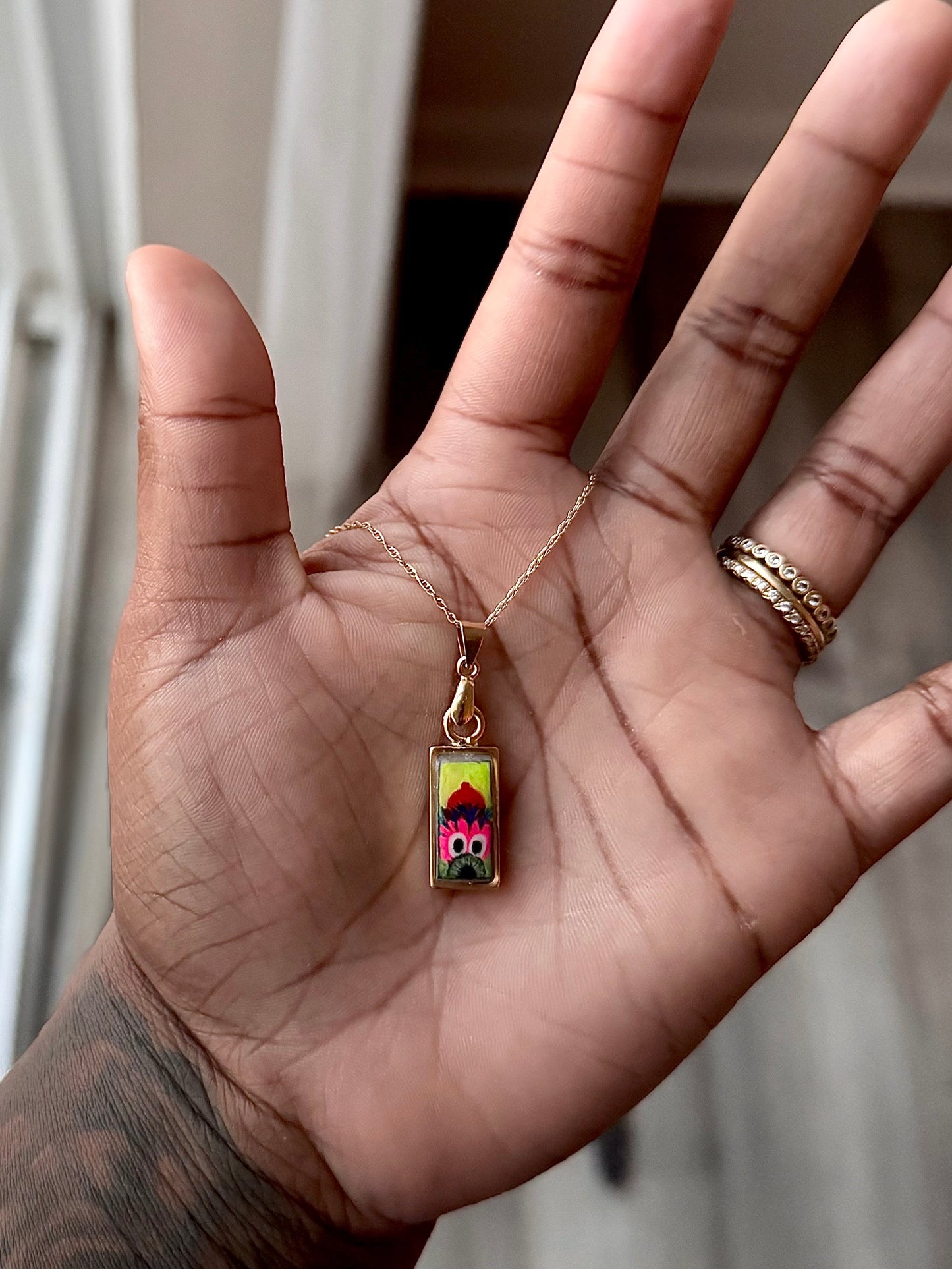 Hand-Painted Peeking Phanatic | Selling Fast