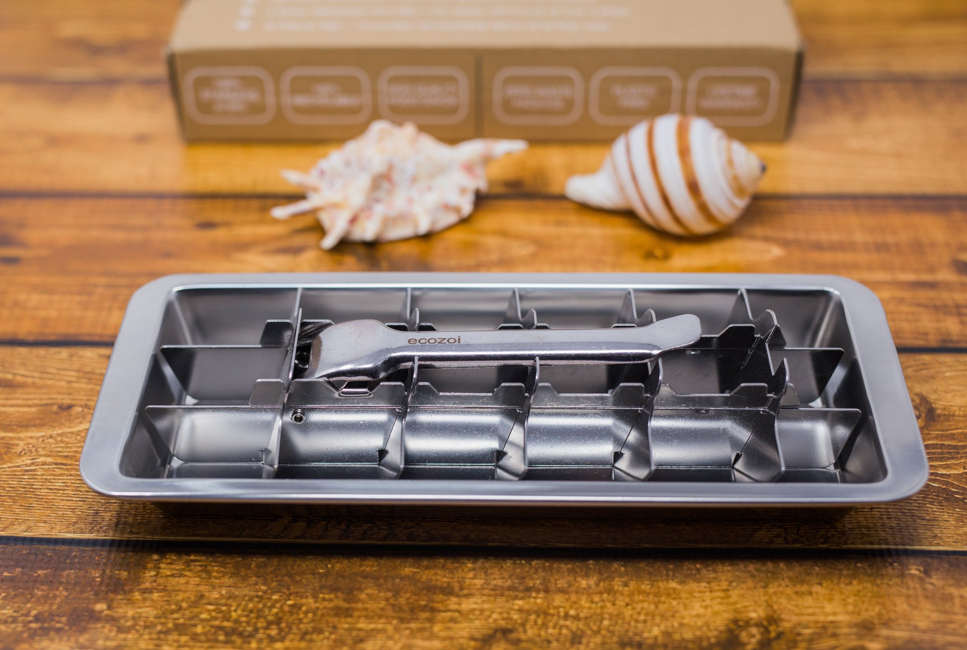 Stainless Steel Ice Cube Tray with Easy Release Handle, Vintage Design - Concordia Style Boutique