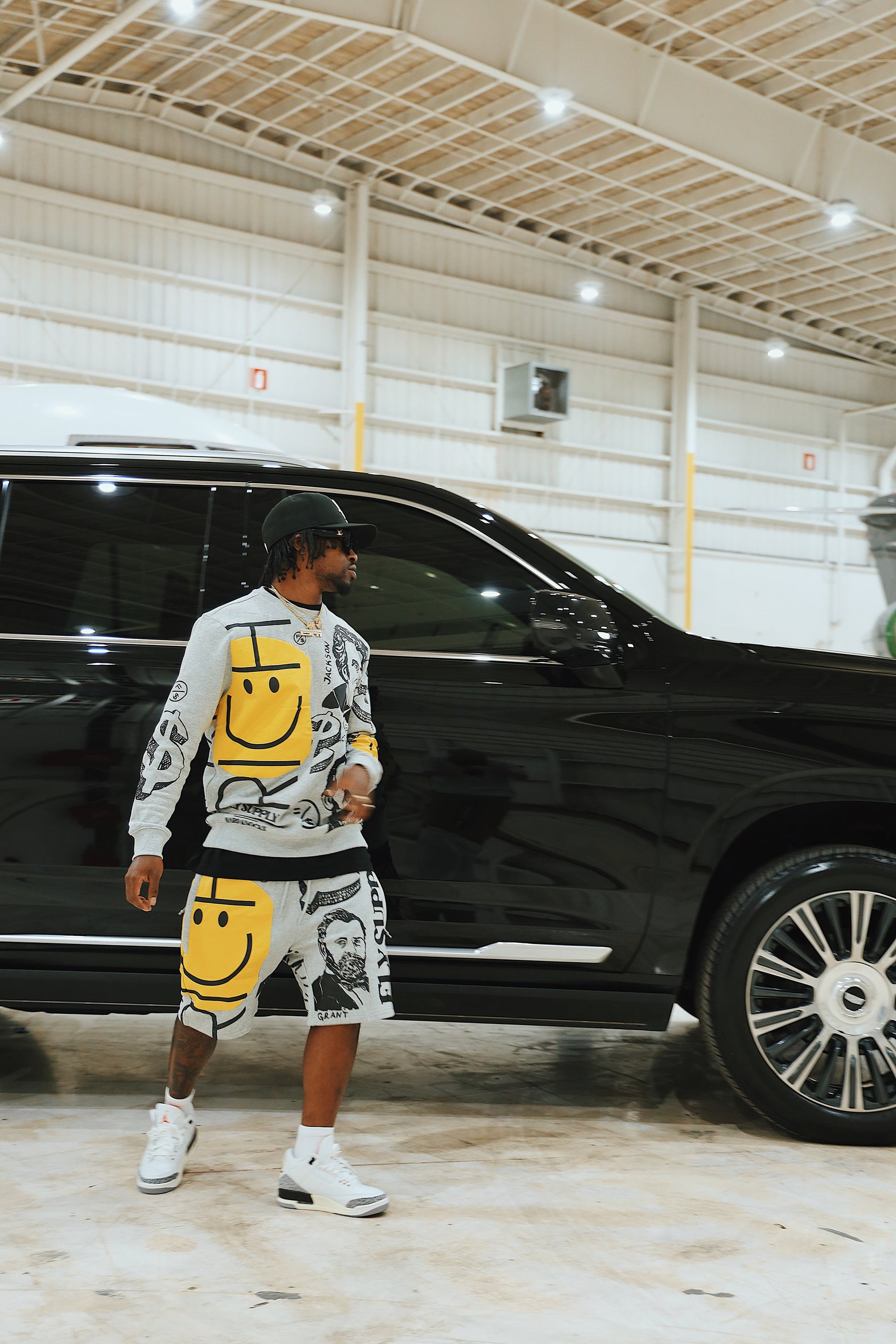 New Rich Crewneck Sweater (Heather Grey) - Concordia Style Boutique