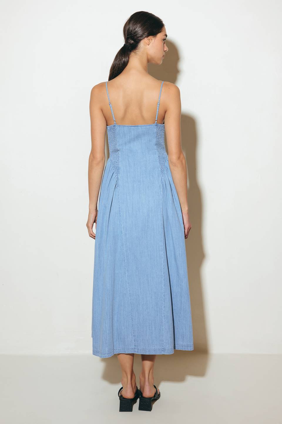 BLUEBELL BREEZE LIGHTWEIGHT DENIM MIDI DRESS - Concordia Style Boutique