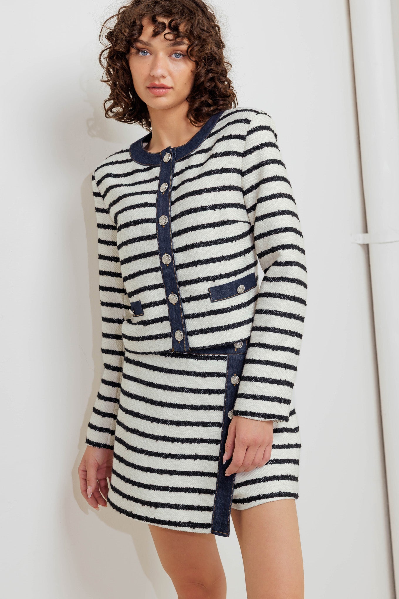 BONJOUR STRIPE WOVEN CROP JACKET