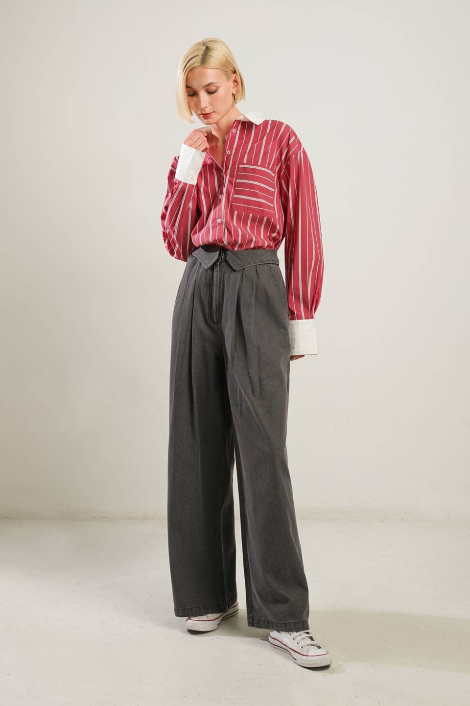 BEHIND THE GRIN WOVEN TOP - Concordia Style Boutique