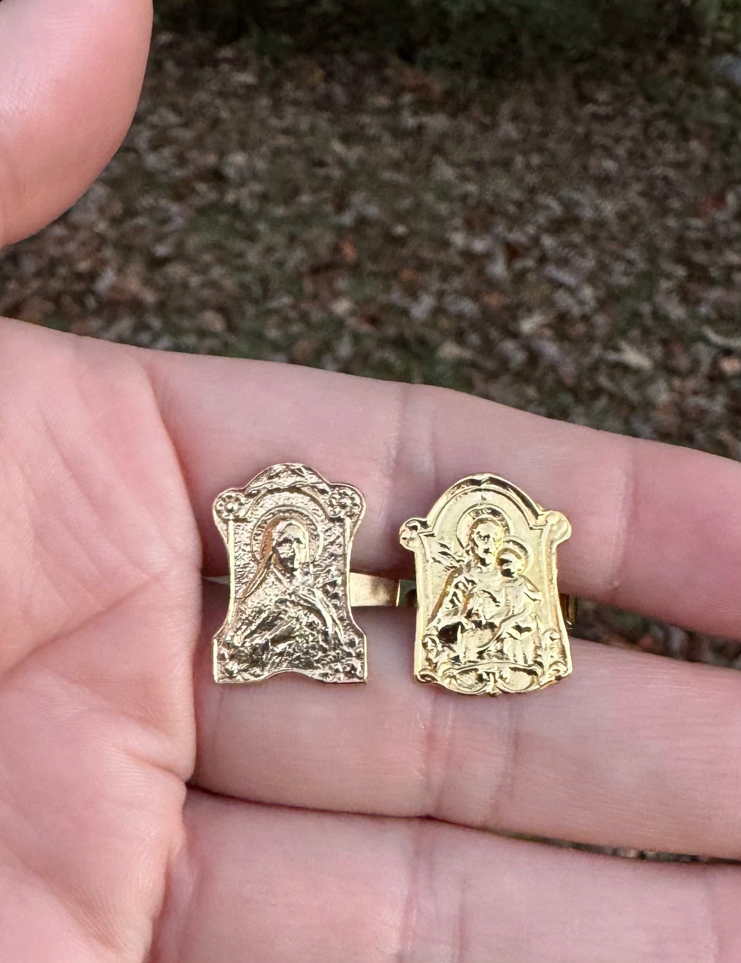 St. Thérèse of Lisieux Cufflinks in Vermeil