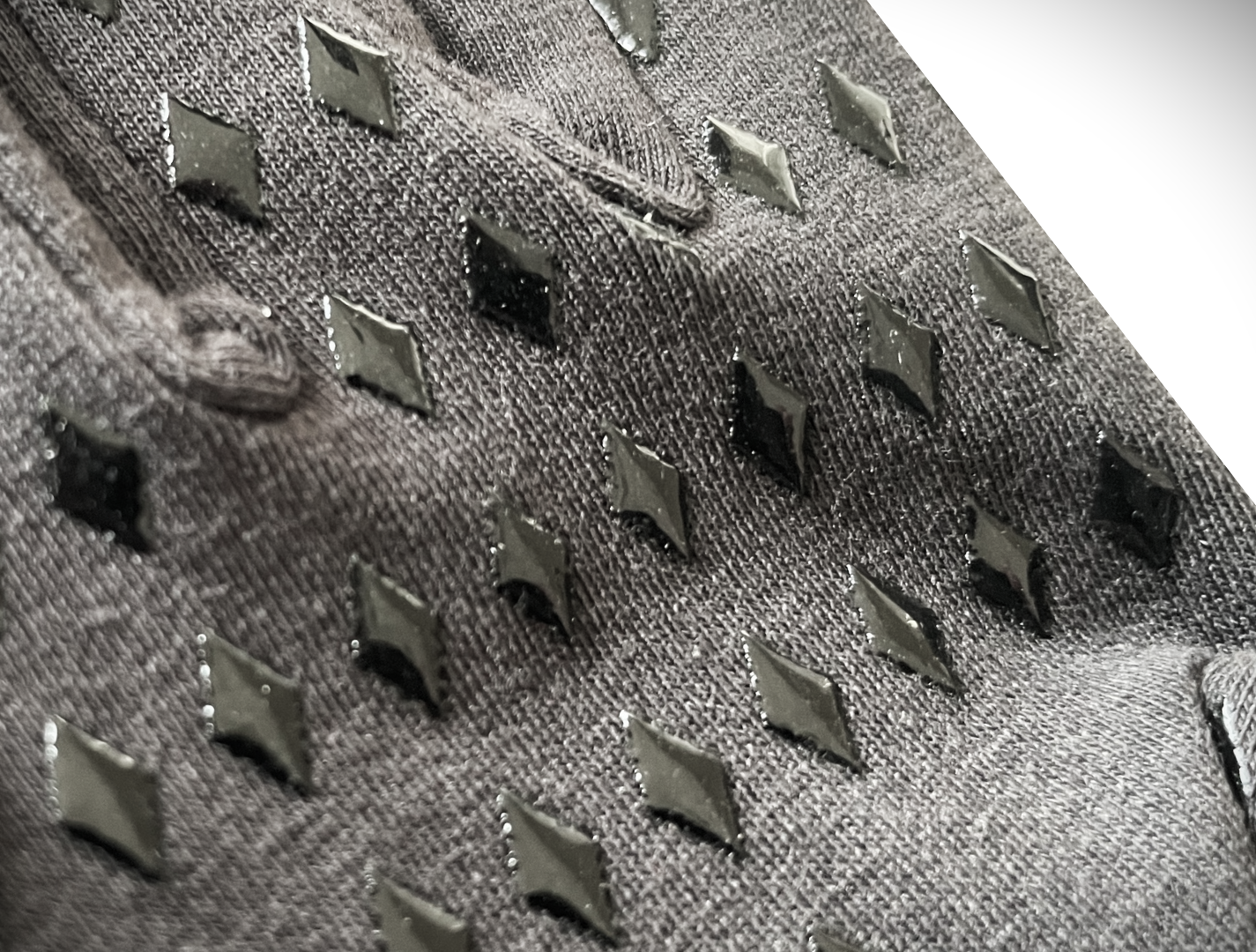 The Writer's Glove® - Thin, Warm Gloves for Typing (Graphene + Grippy) - Concordia Style Boutique
