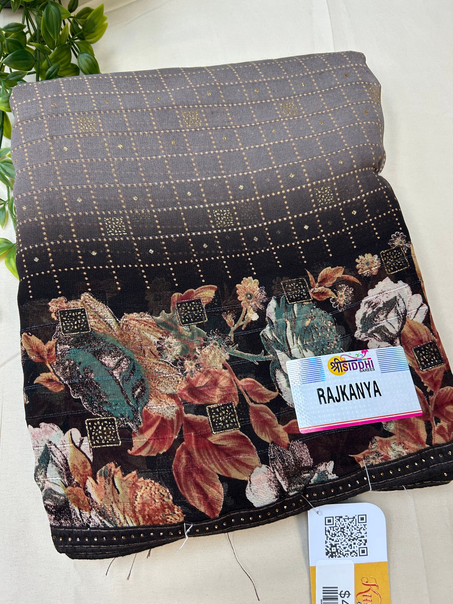 Chiffon Saree with blouse piece