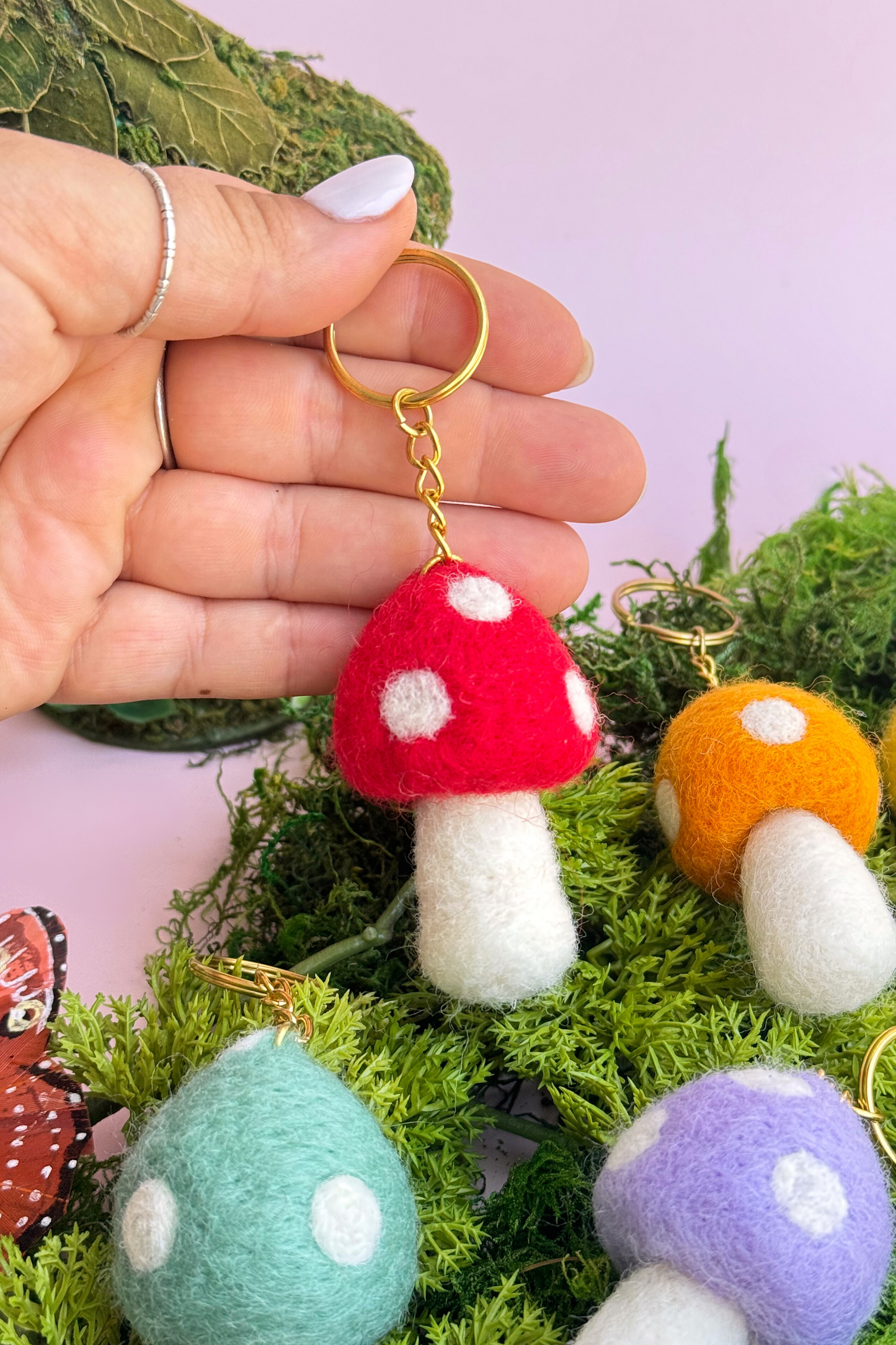 Mushroom Felt Keychain - Concordia Style Boutique