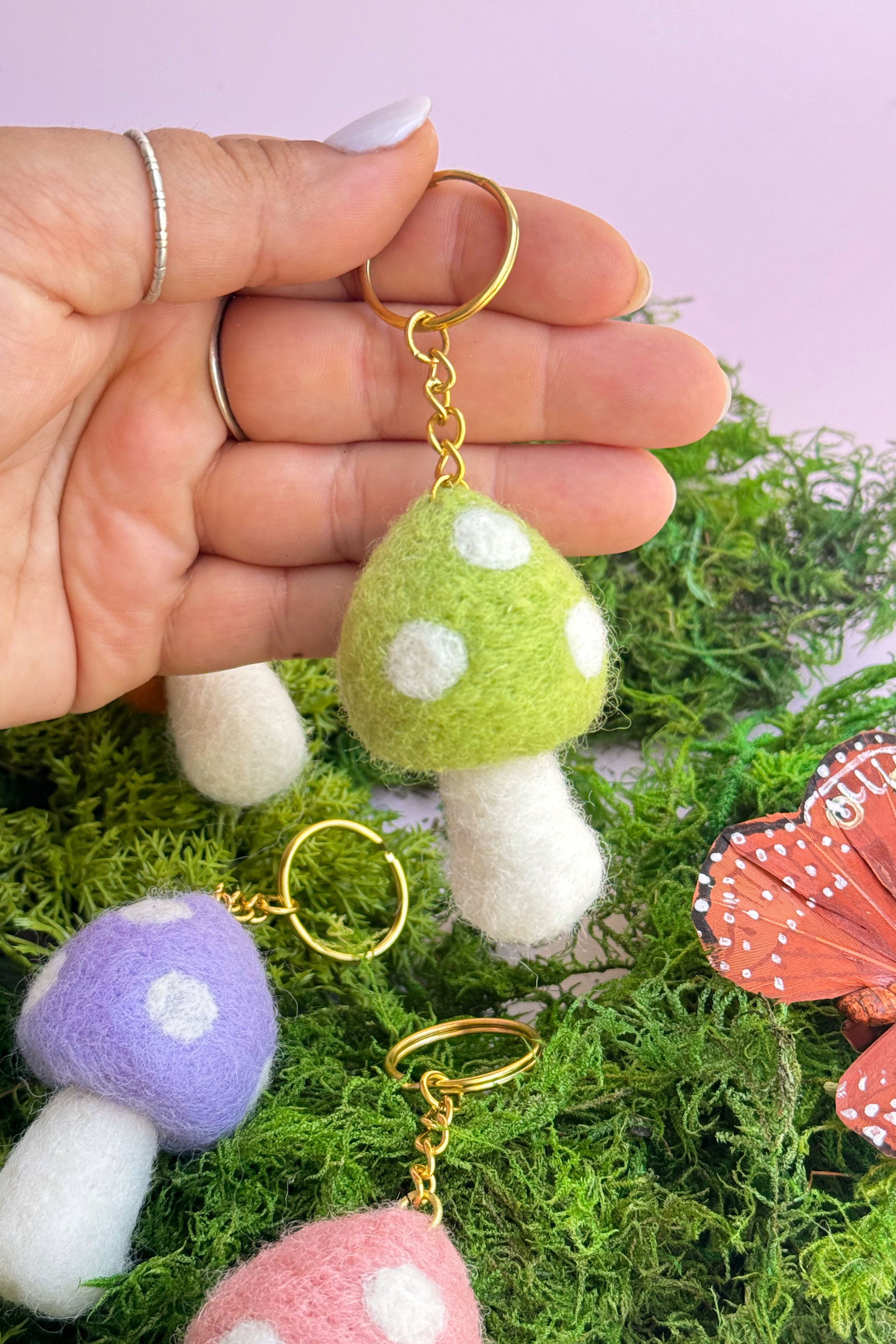 Mushroom Felt Keychain - Concordia Style Boutique