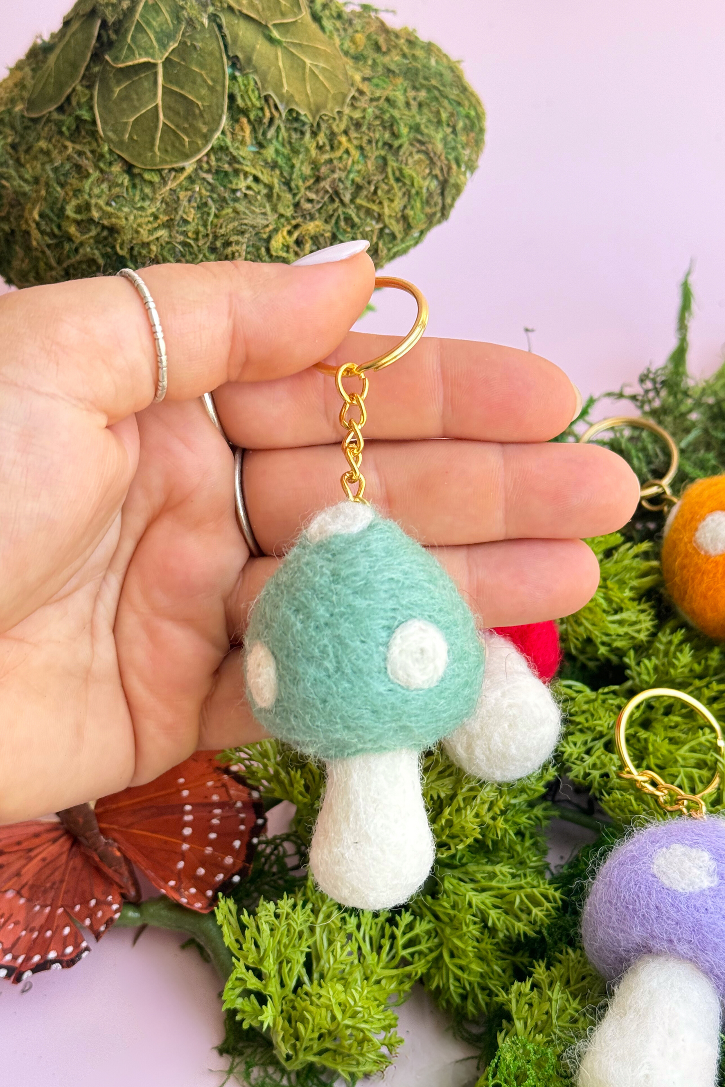 Mushroom Felt Keychain - Concordia Style Boutique