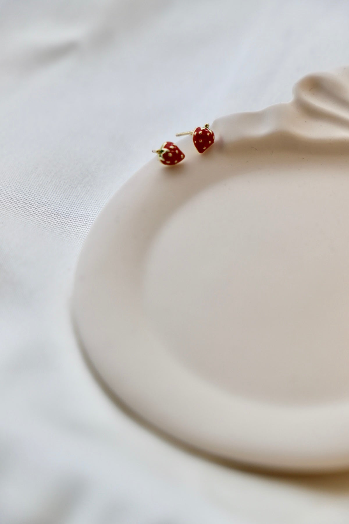 MINI STRAWBERRY STUDS - Concordia Style Boutique