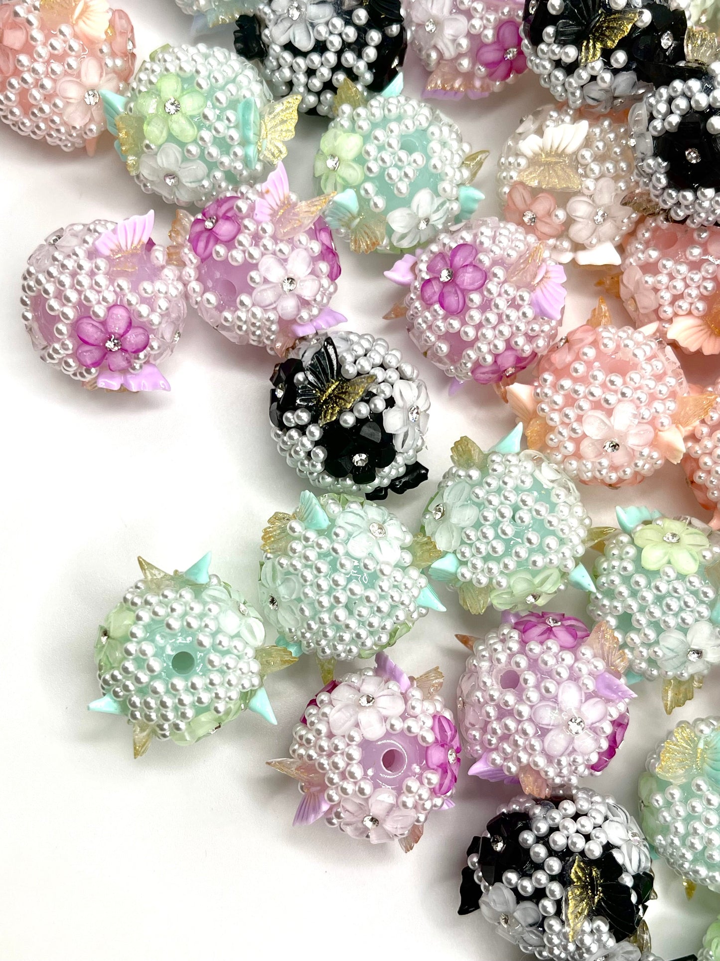 Butterflies Are Flying Flowers Fancy Acrylic Beads