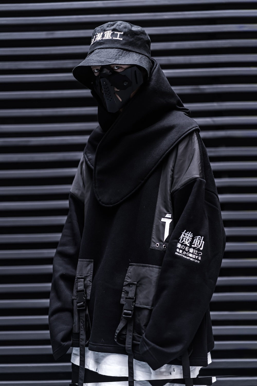 HiS001 Urban Industrial Crewneck - Concordia Style Boutique