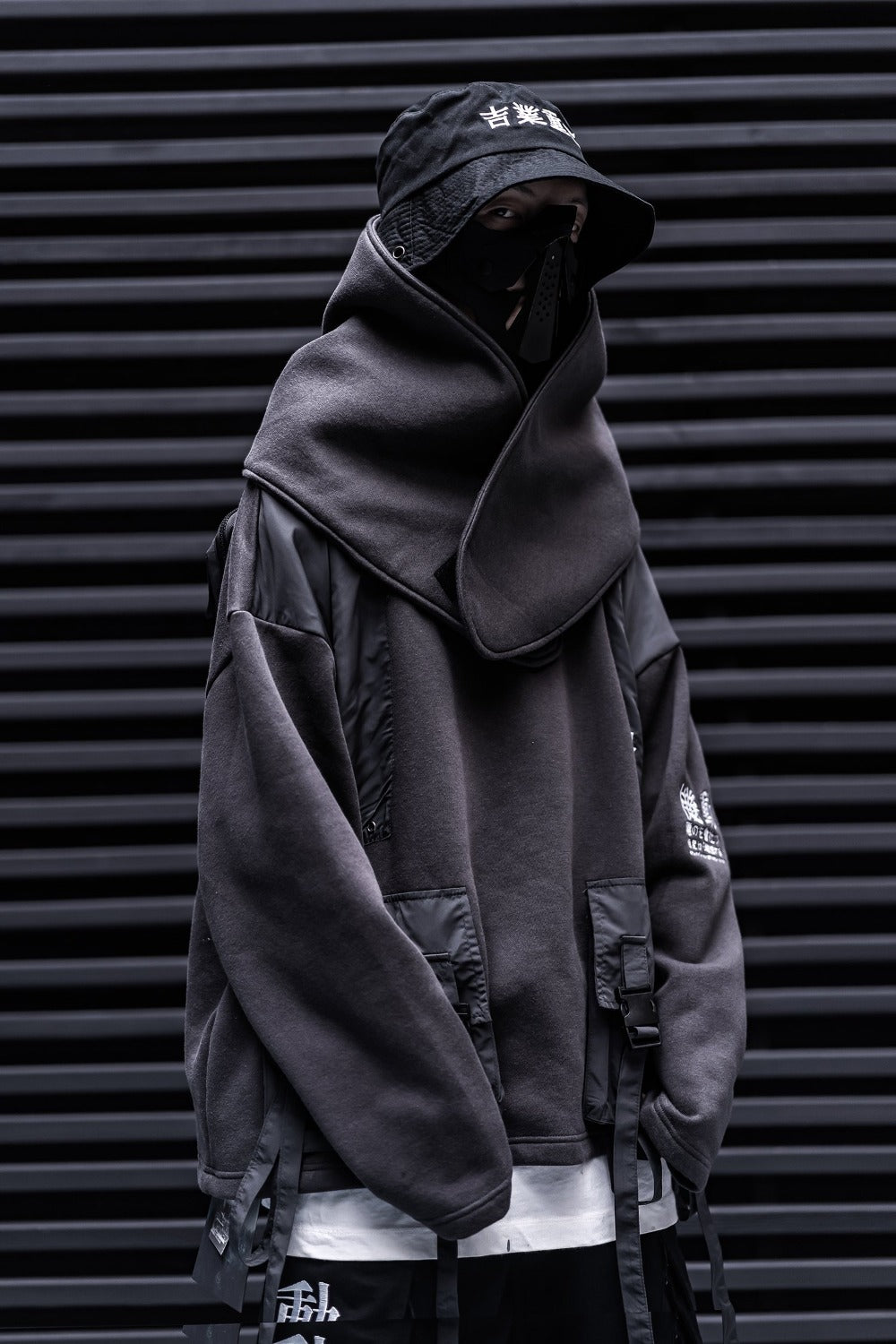 HiS001 Urban Industrial Crewneck - Concordia Style Boutique