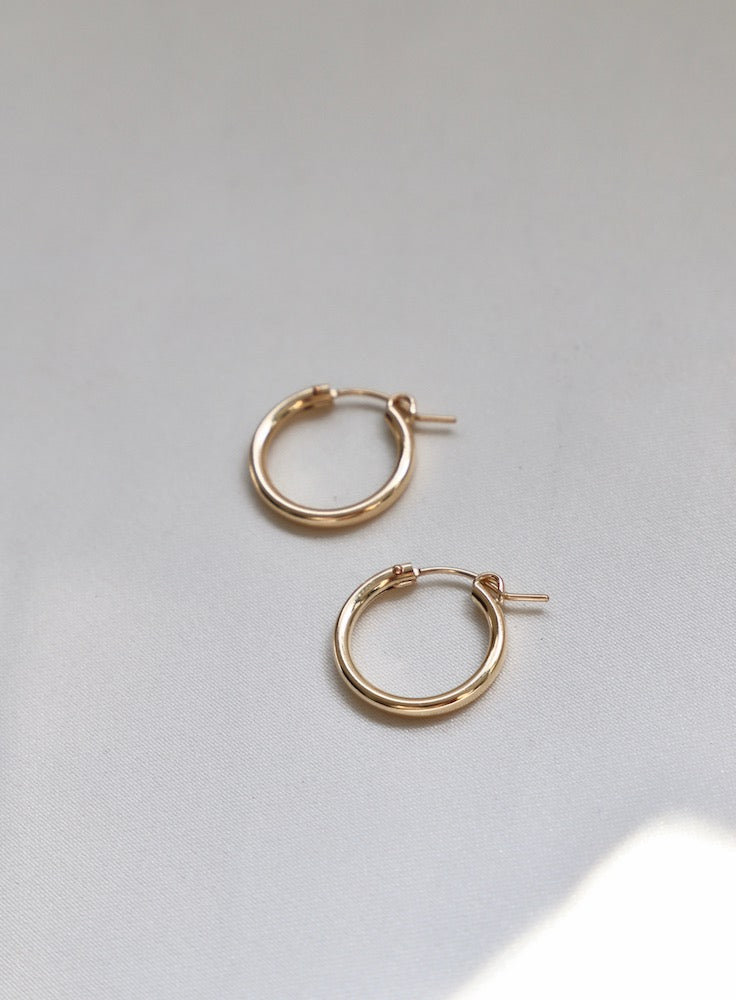THE GOLD STANDARD HOOPS - Concordia Style Boutique