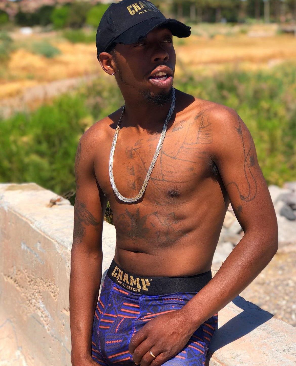 Black and Gold Vintage Hat - Concordia Style Boutique