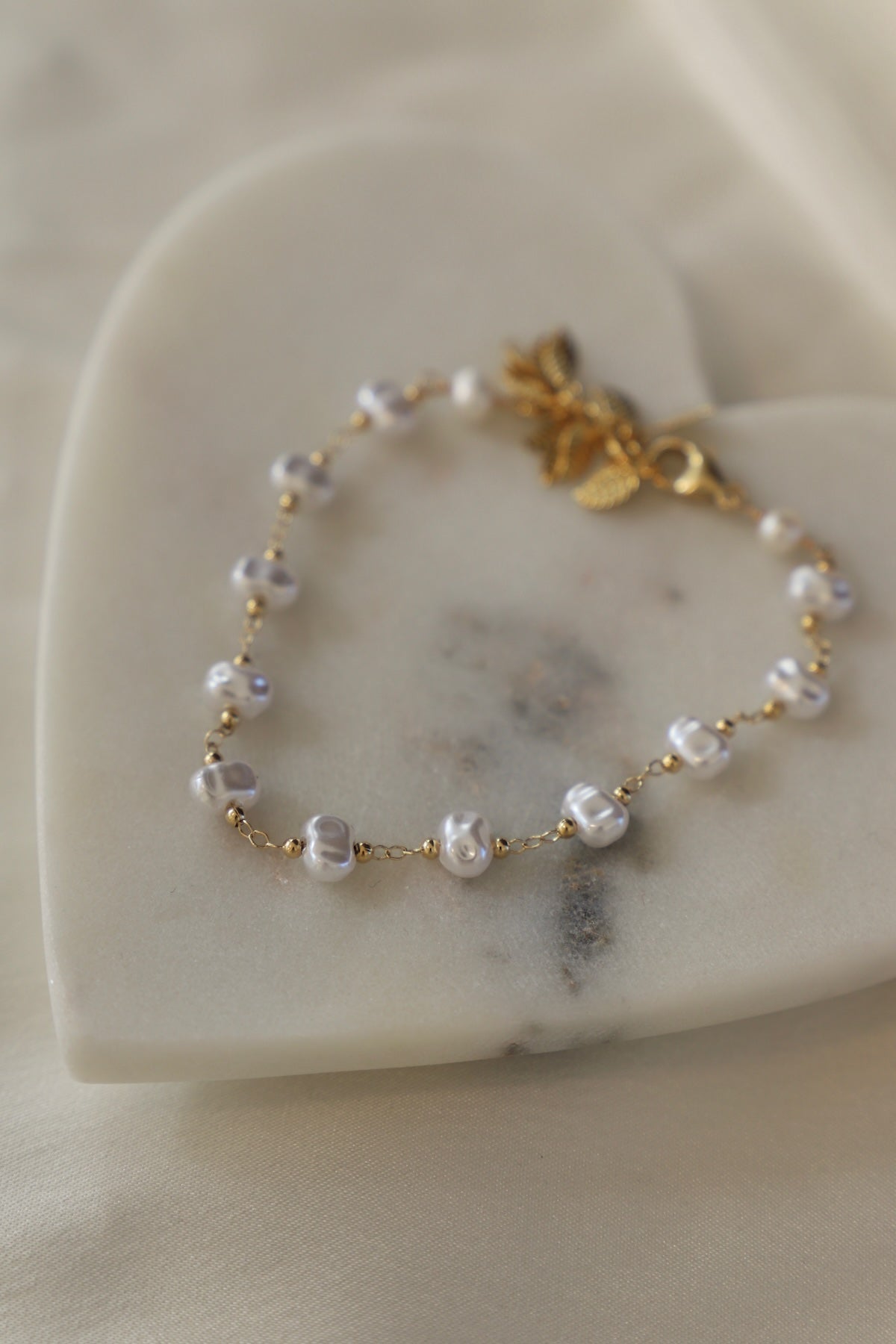 PEARL STATION CHAIN BRACELET - Concordia Style Boutique