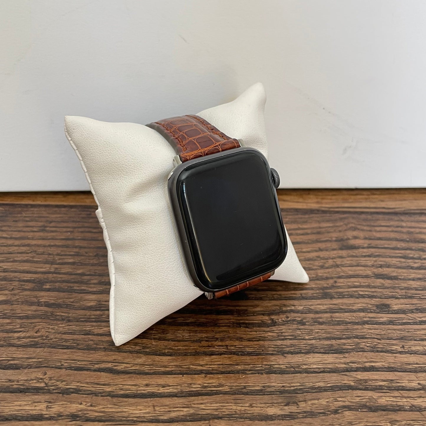 Apple Watch Band, British Tan Glazed Alligator