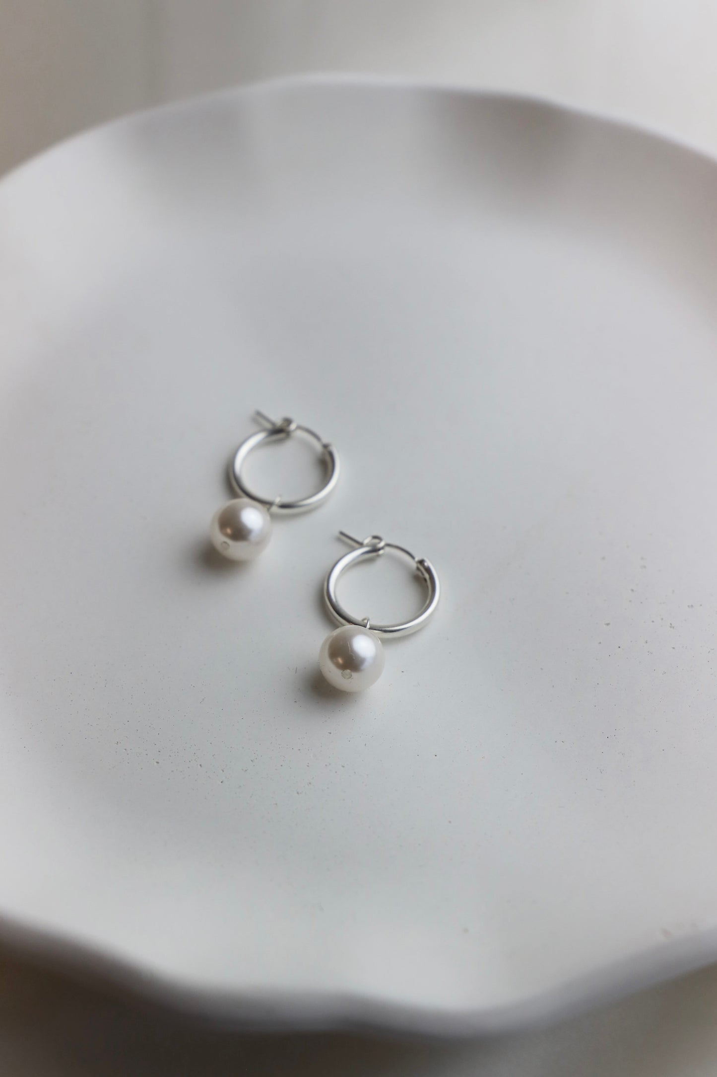 AUDREY PEARL HOOP EARRINGS-SILVER - Concordia Style Boutique