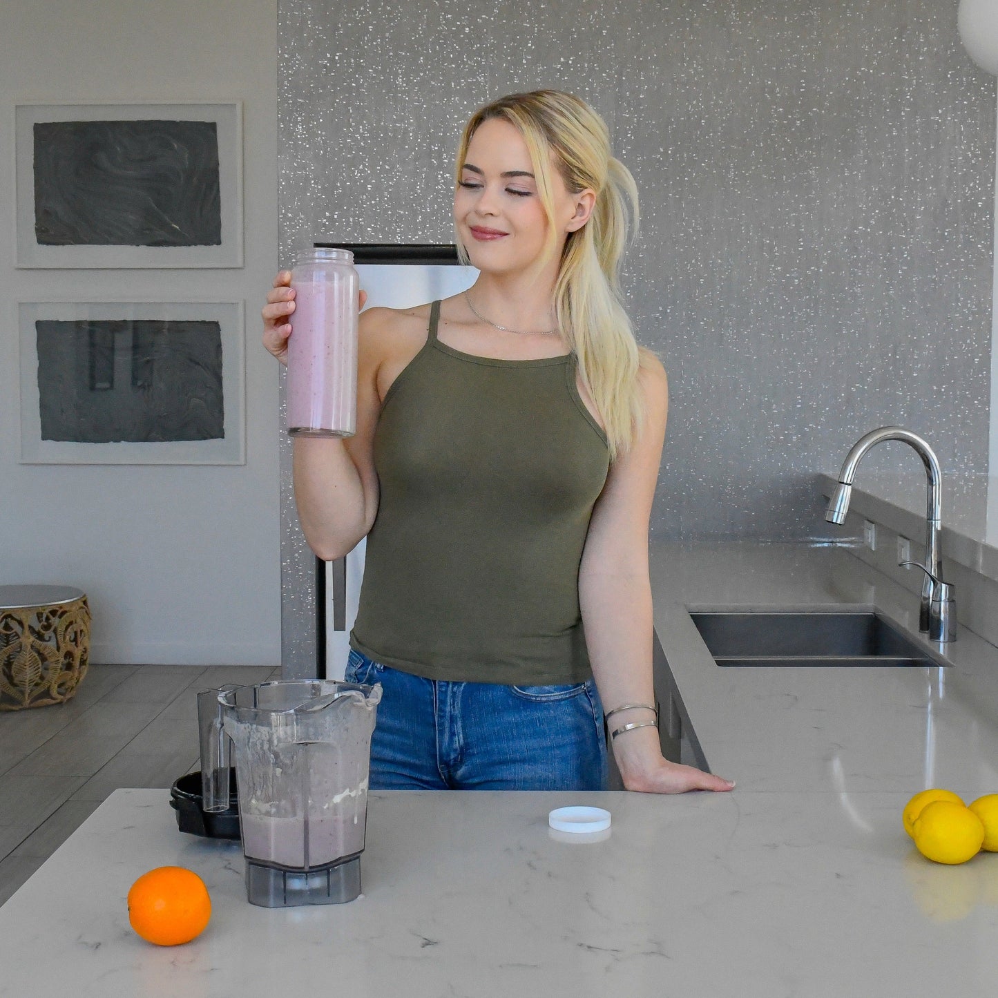 Original Series Extra Large Glass Bottles w/ White Lids, 32 oz