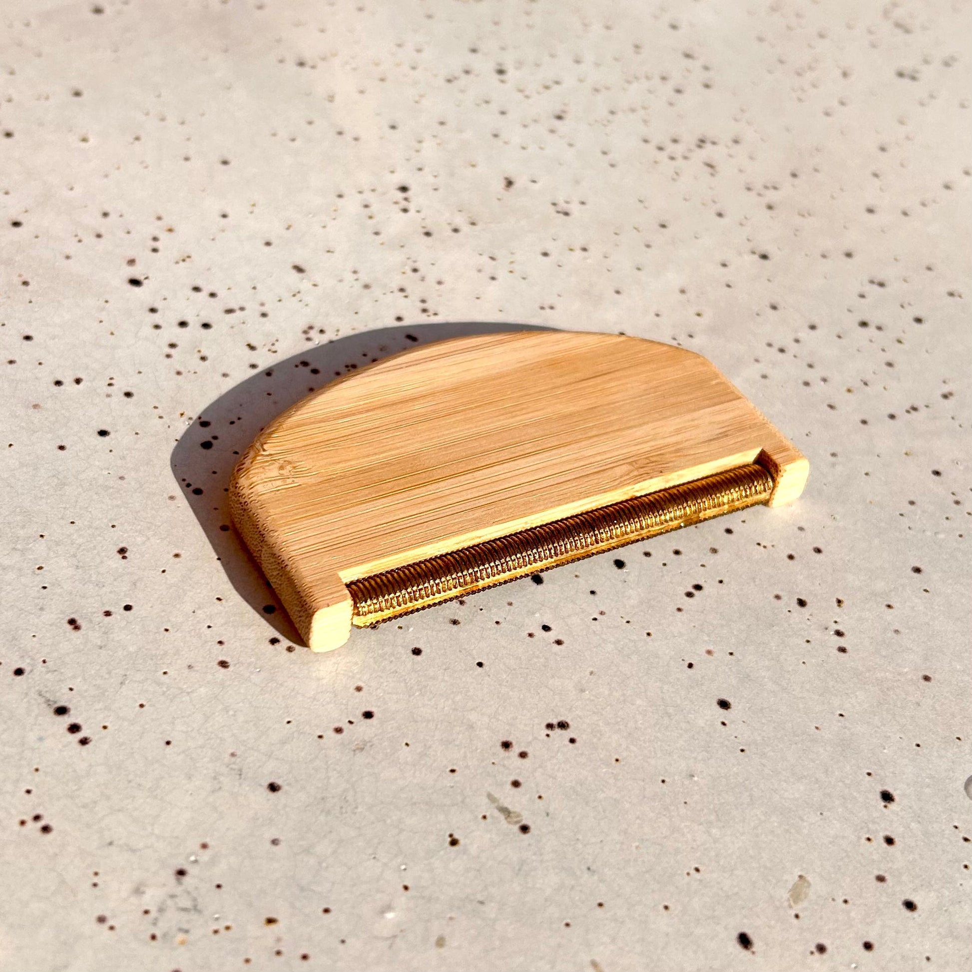 Bamboo Lint Remover | Travel Size - Concordia Style Boutique