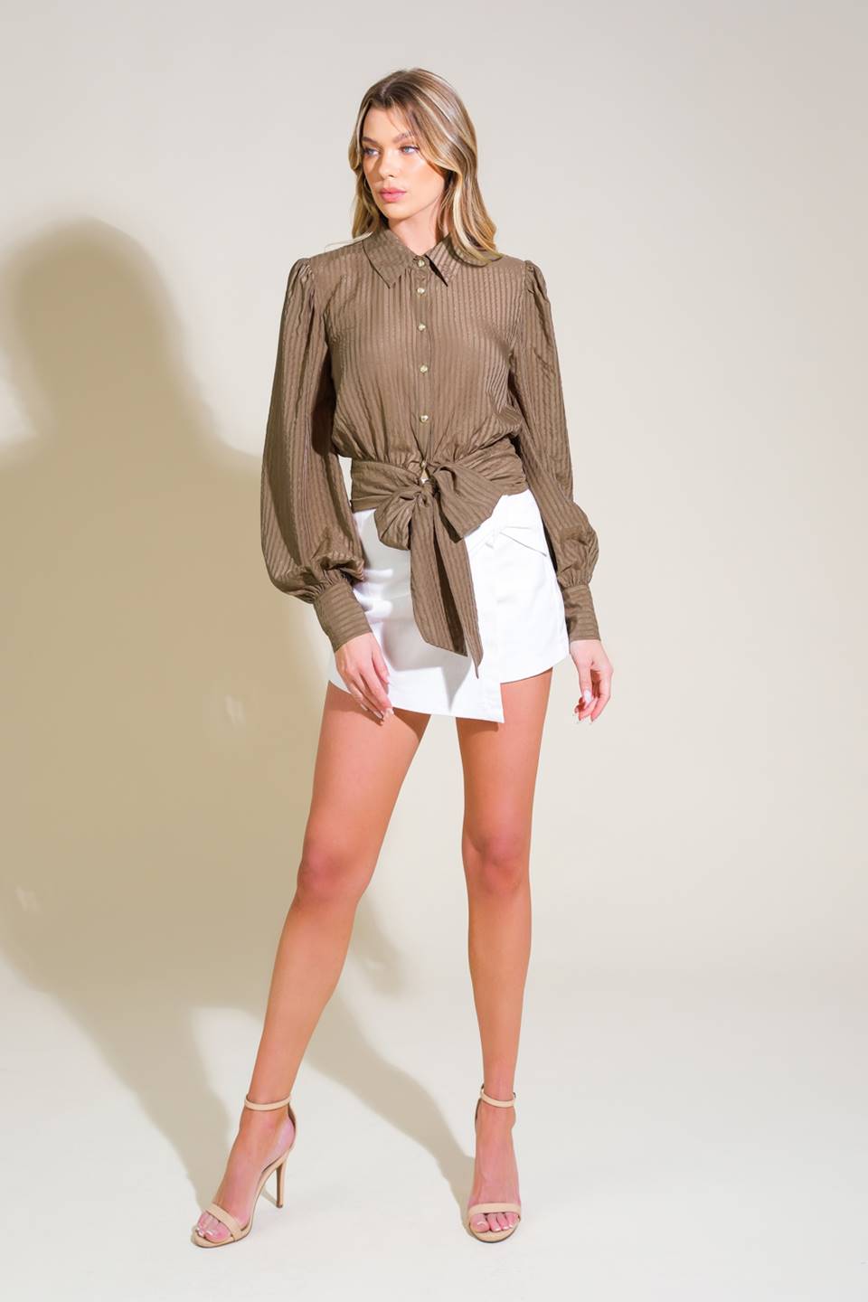 BEHIND THE GRIN WOVEN TOP - Concordia Style Boutique