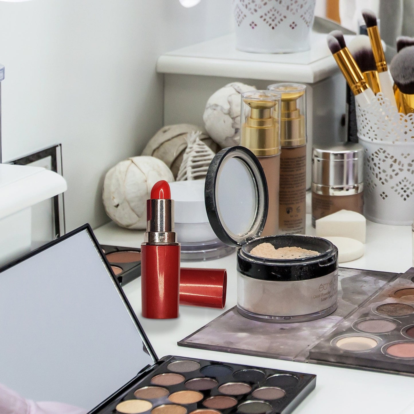 Fake Lipstick Diversion Safe - Concealed Compartment for Stealthy Storage of Valuables