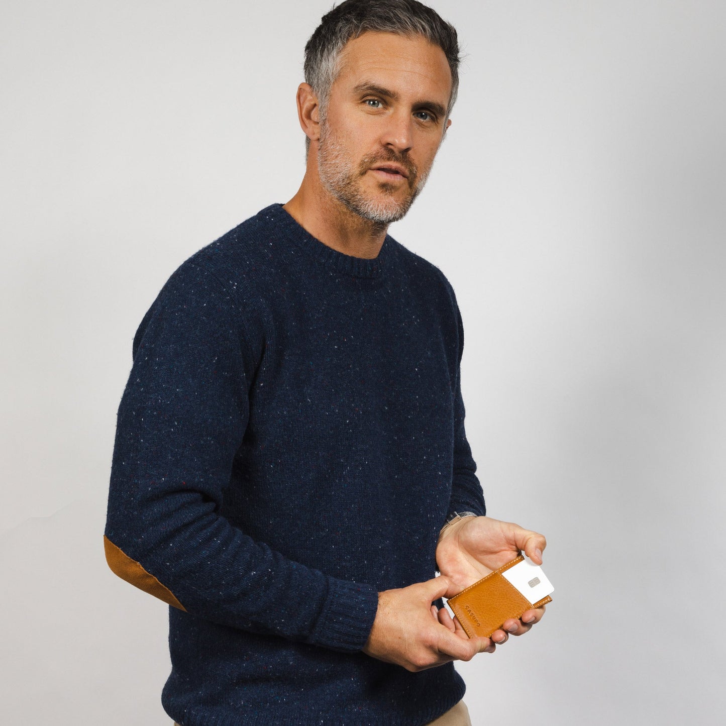 Minimalist Wallet with RFID protection - Natural