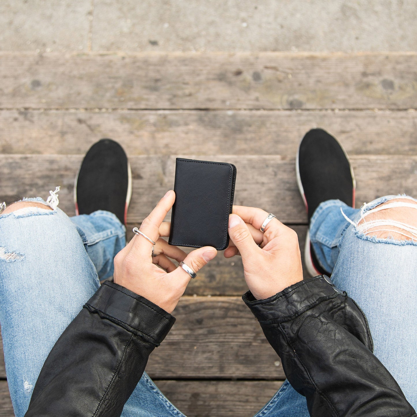 Compact Bifold with RFID protection - Black