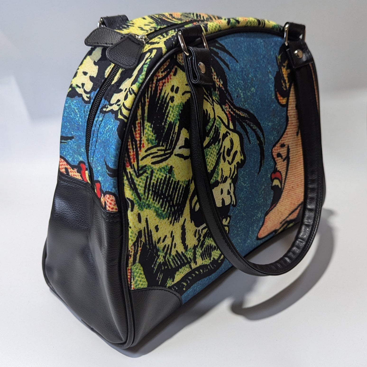 Kiss of Death Purse - Concordia Style Boutique