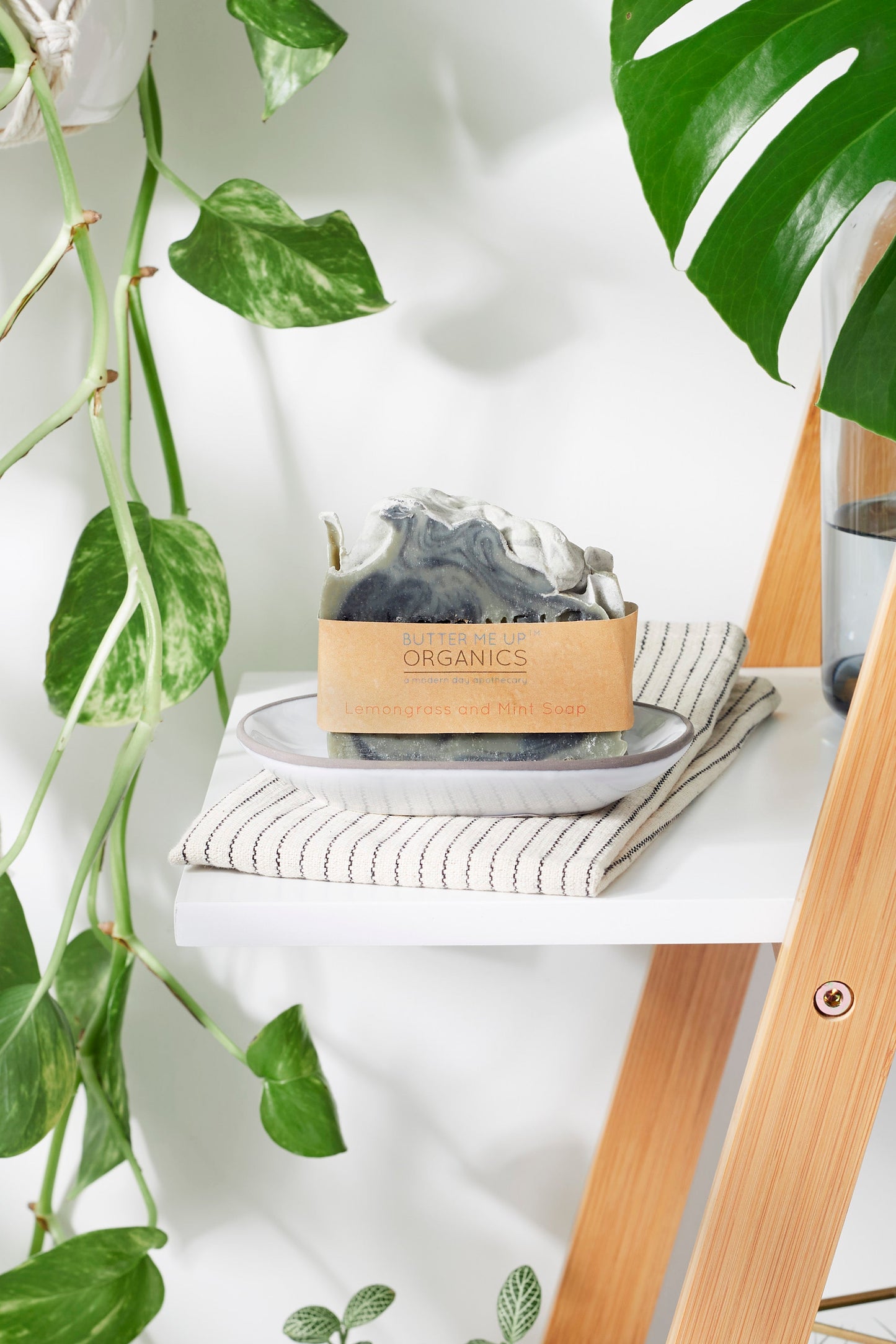 Organic Lemongrass Mint with Activated Charcoal and French Green Clay / VEGAN SOAP / PALM FREE - Concordia Style Boutique