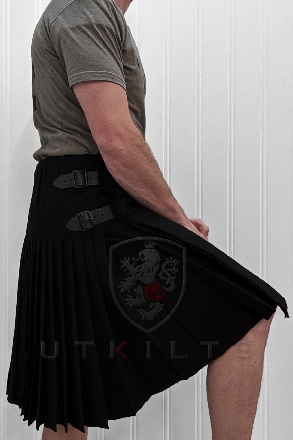 Traditional Kilt - Premium Wool, Solid Black