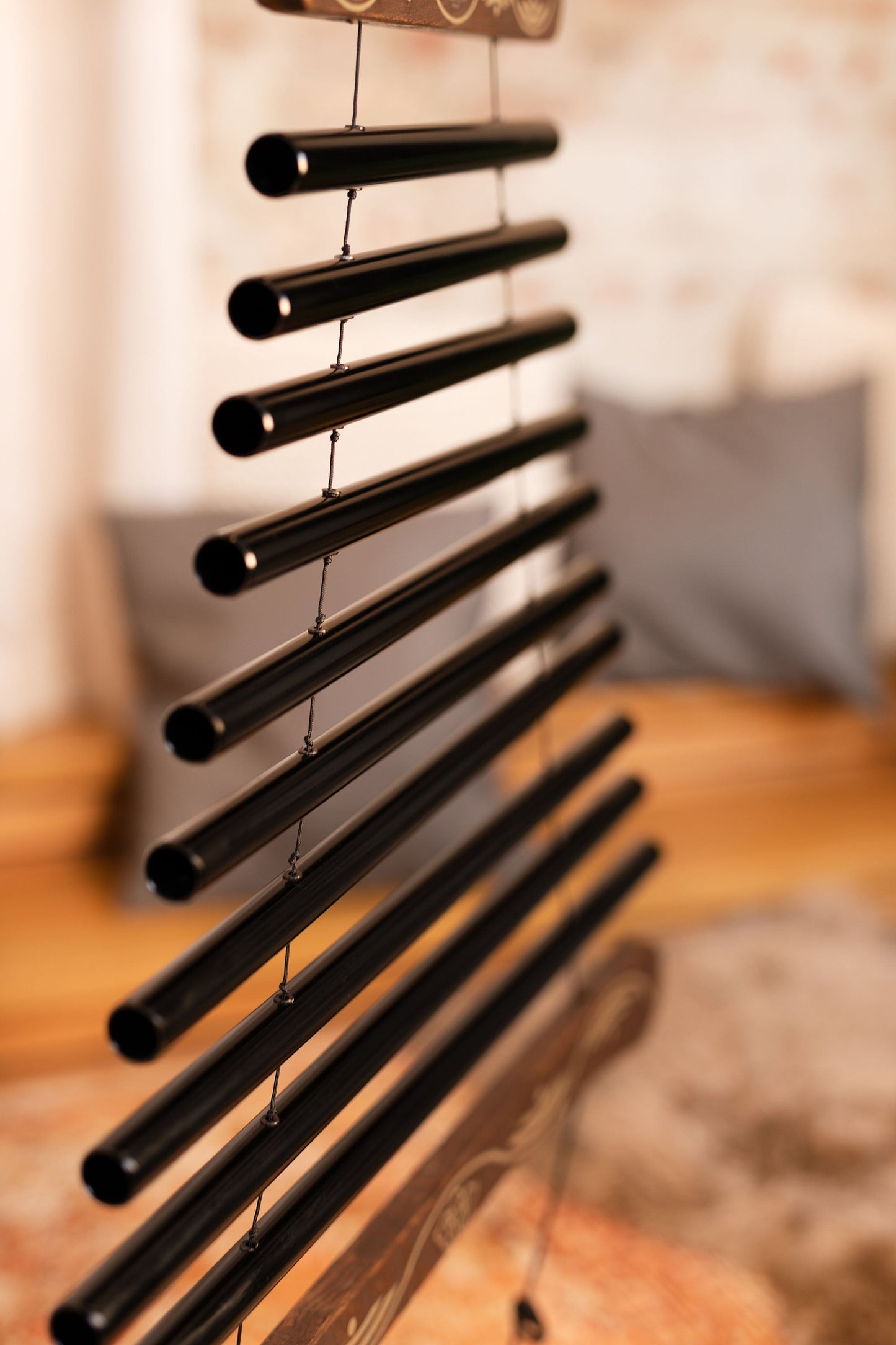 38" Meditation Flow Chime, 432 Hz, 10 Notes, E Minor, Black