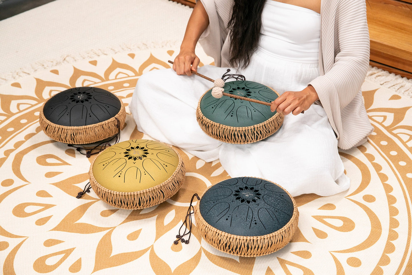 10" Medium Octave Steel Tongue Drum, B Minor, 8 Notes, 432 Hz, Black