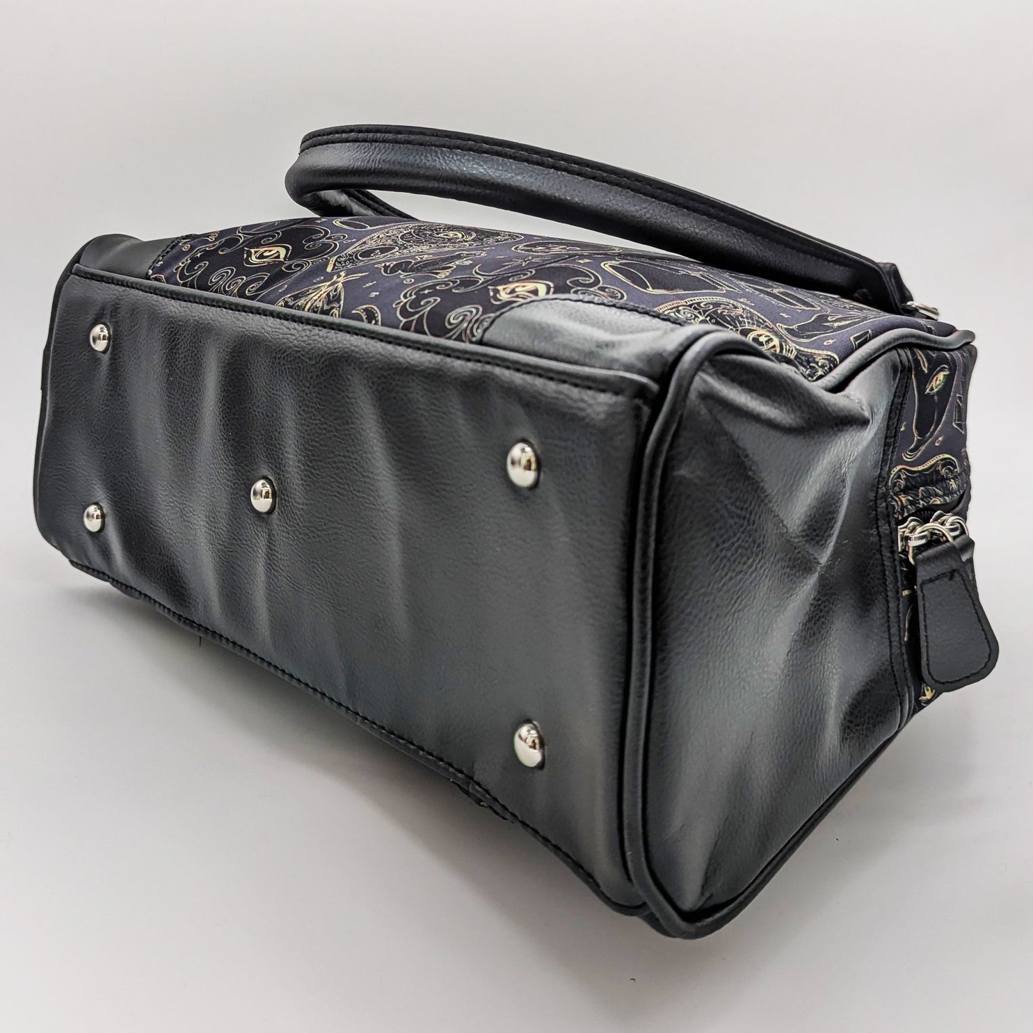 Masonic Esotericism Purse - Concordia Style Boutique