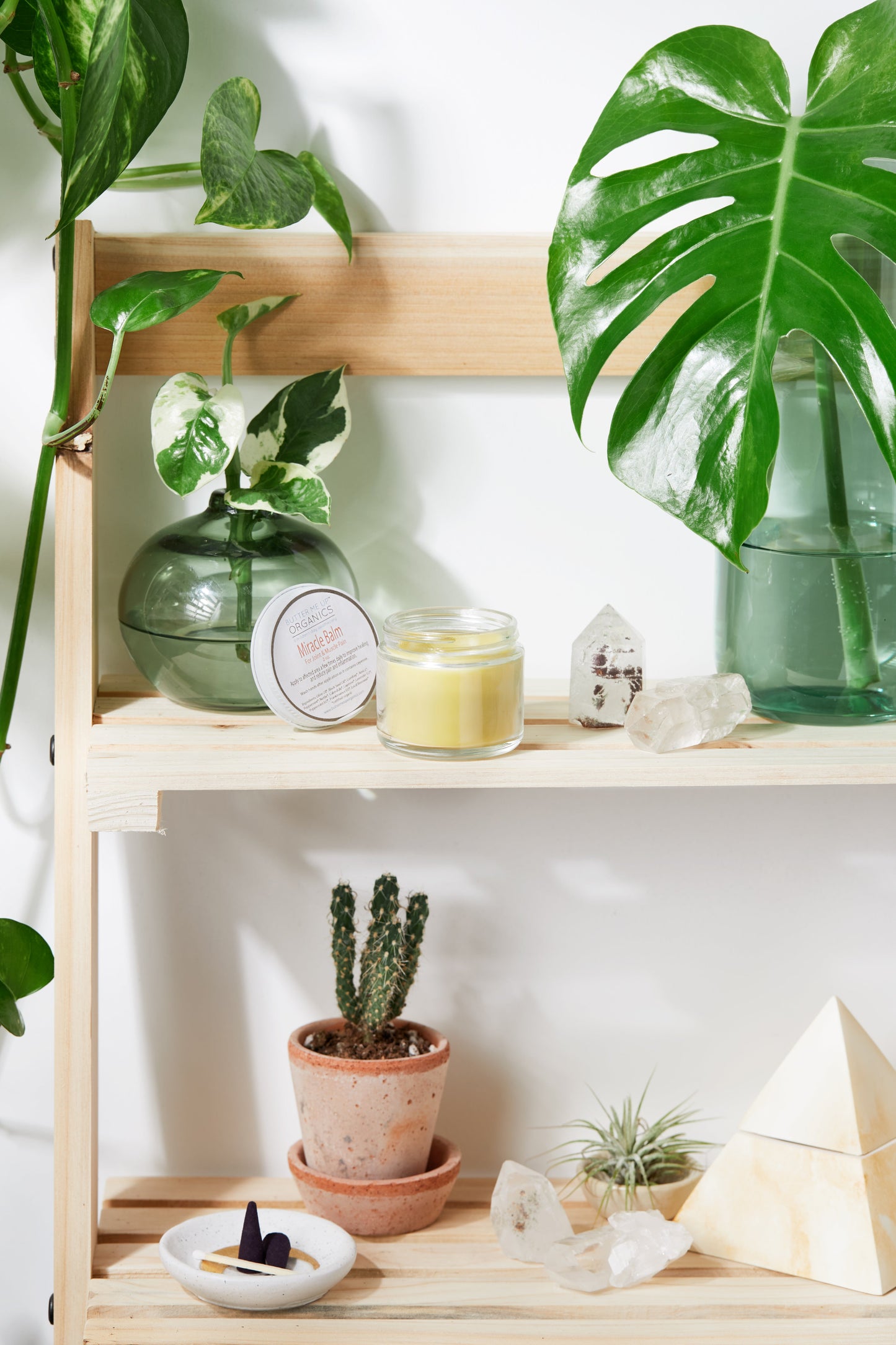 Miracle Balm / Organic Herbal Pain Balm / Muscle Pain / Deep Joint Pain / Pain Relief Balm / Pain Reliever / Sore Muscles / Sore Joints - Concordia Style Boutique