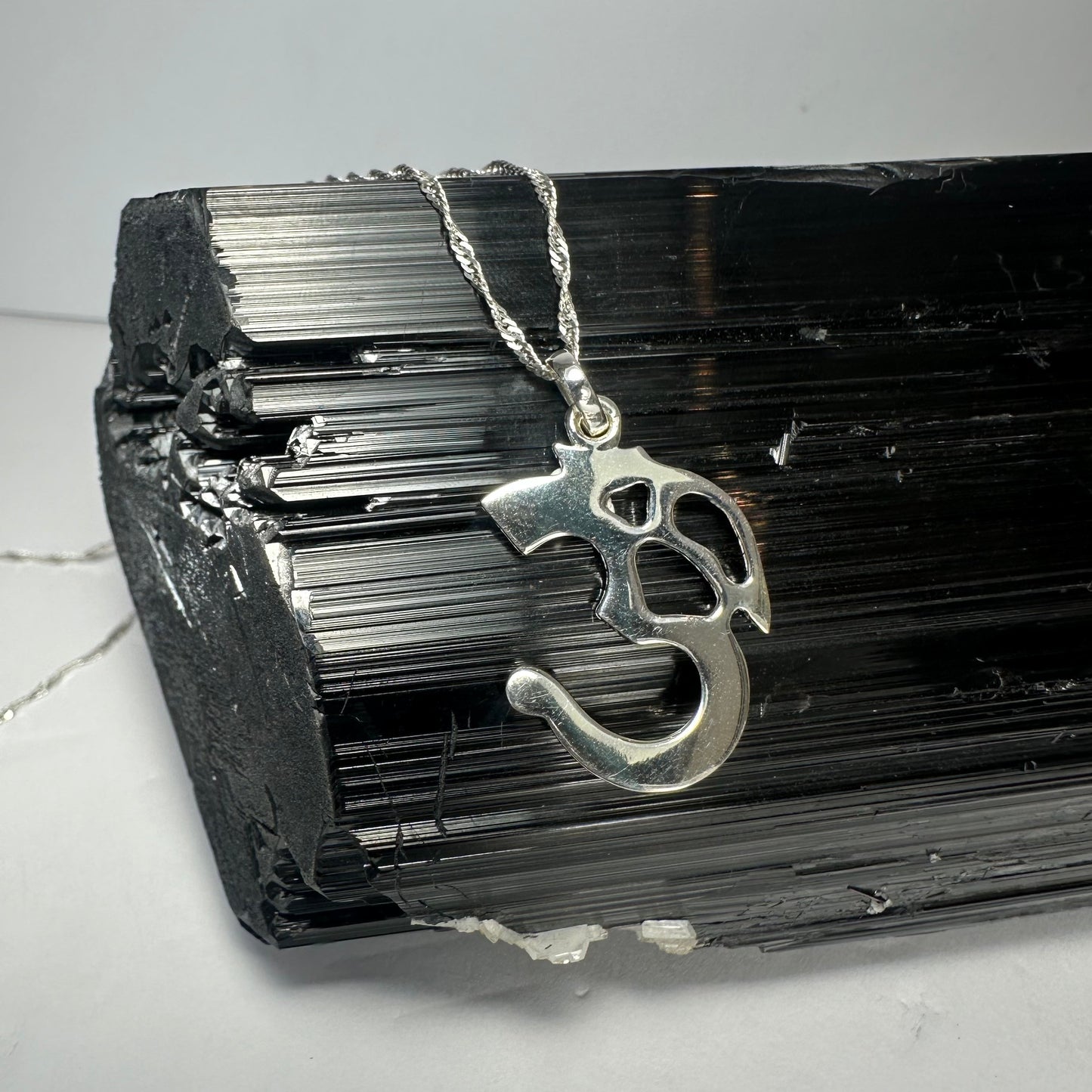 Sterling Silver 'Ohm' Pendant