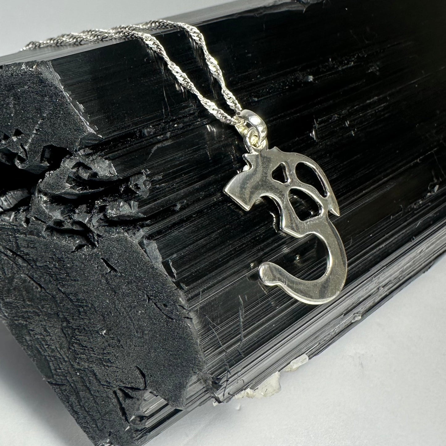 Sterling Silver 'Ohm' Pendant