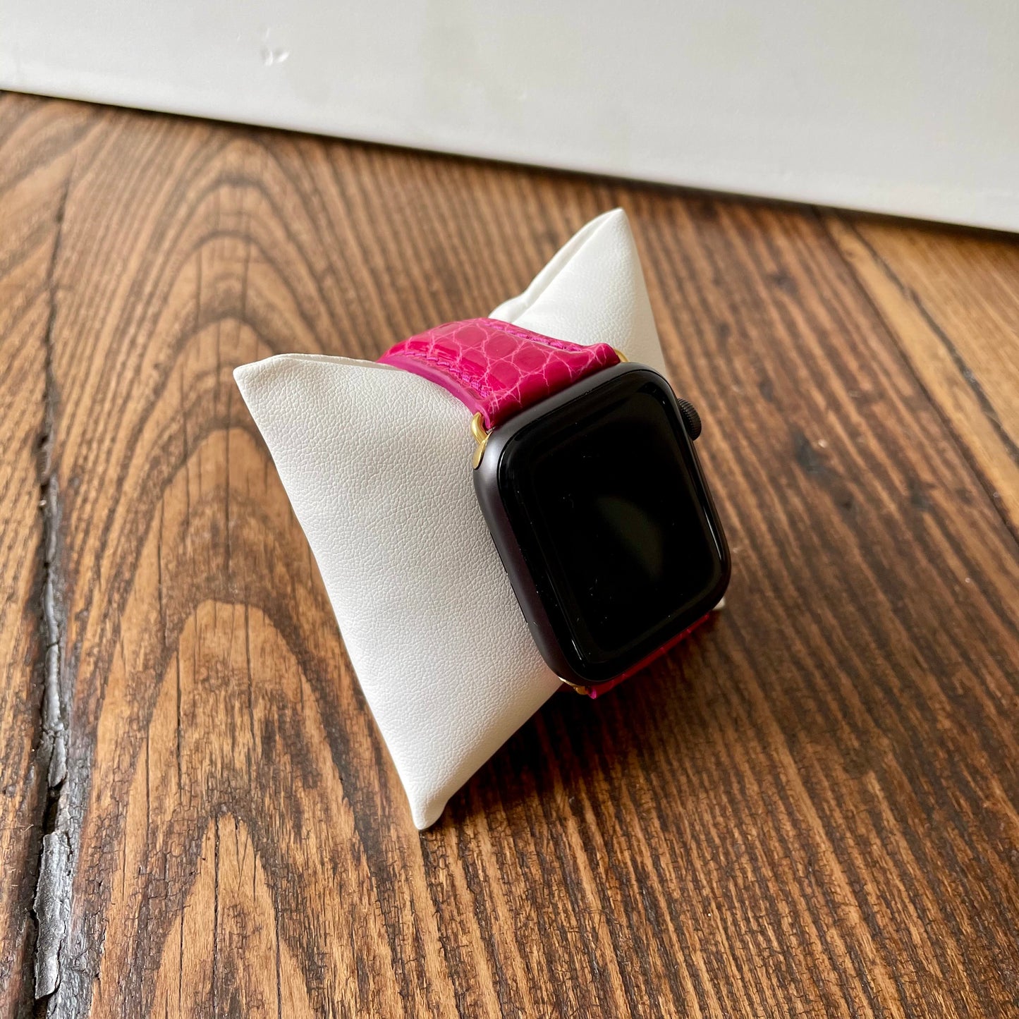 Apple Watch Band, Pink Glazed Alligator